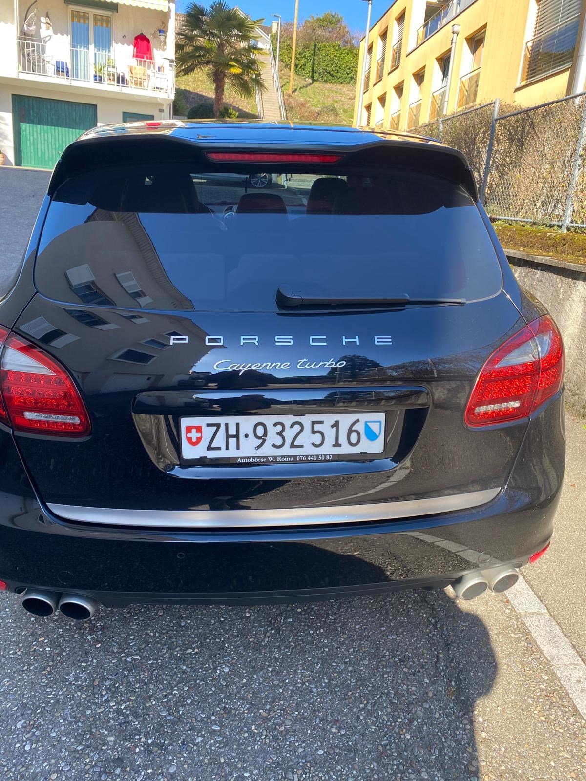 PORSCHE Cayenne Turbo-image-8