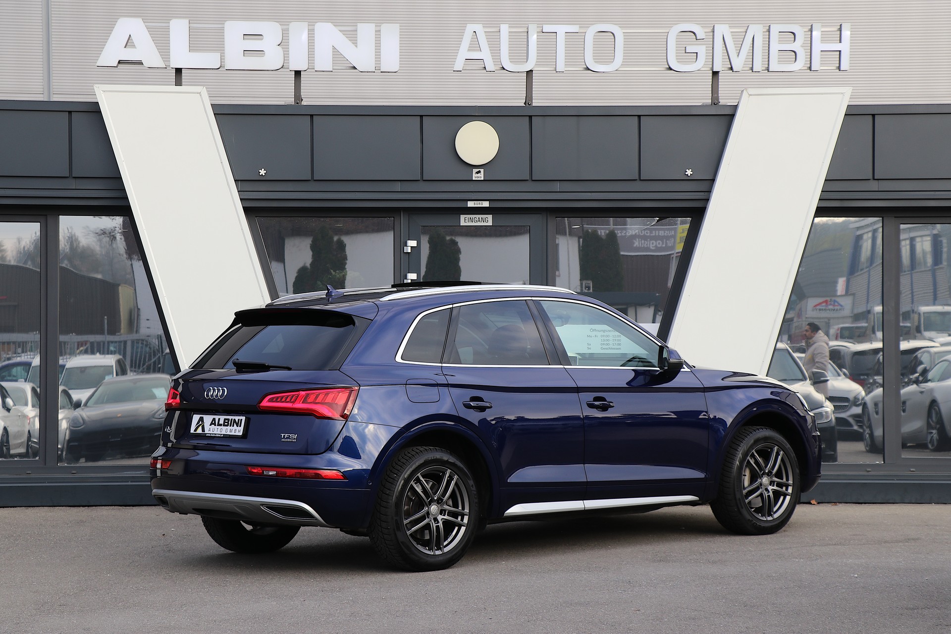 AUDI Q5 2.0 TFSI sport quattro S-tronic-image-2