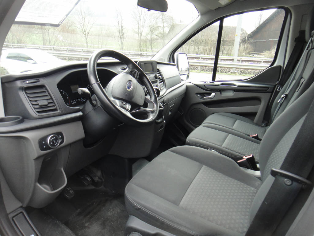 FORD Transit Custom Van 320 L2 2.0 TDCi 130 Trend-image-6