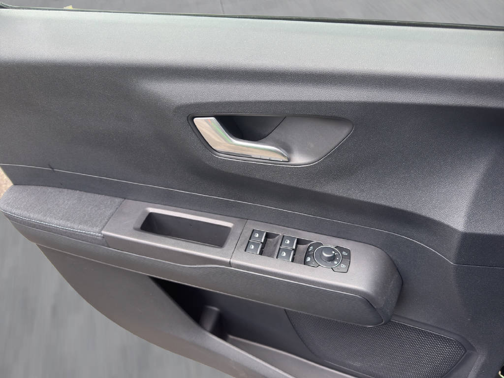 FORD E-Tourneo Courier Active-image-9