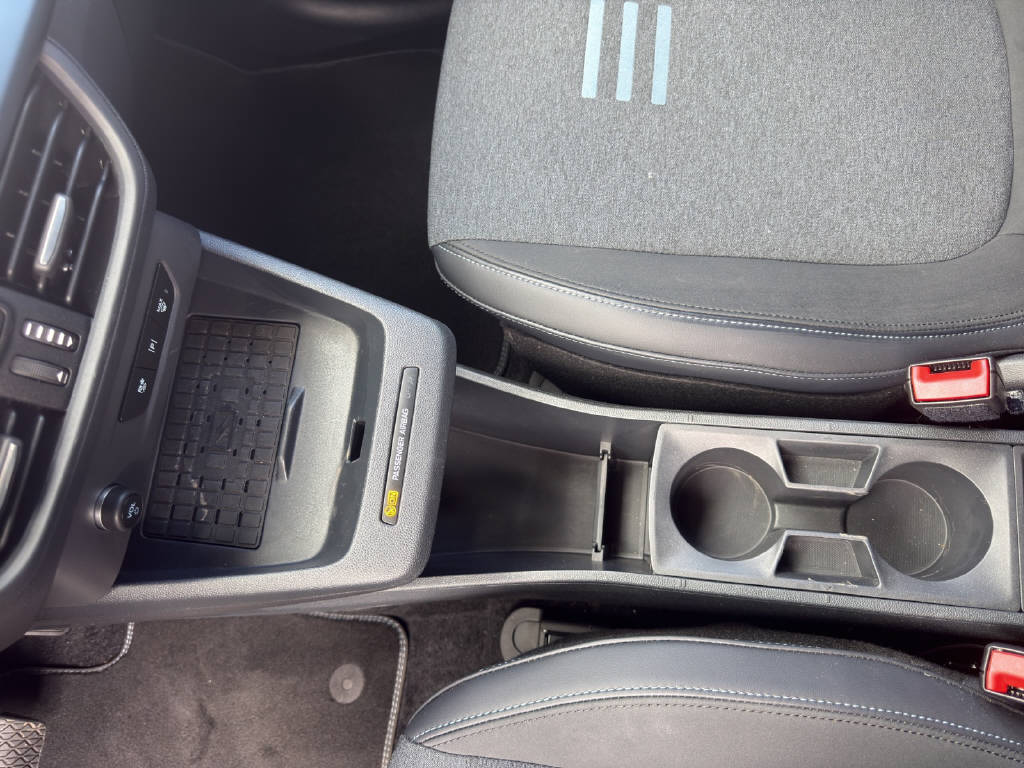 FORD E-Tourneo Courier Active-image-7
