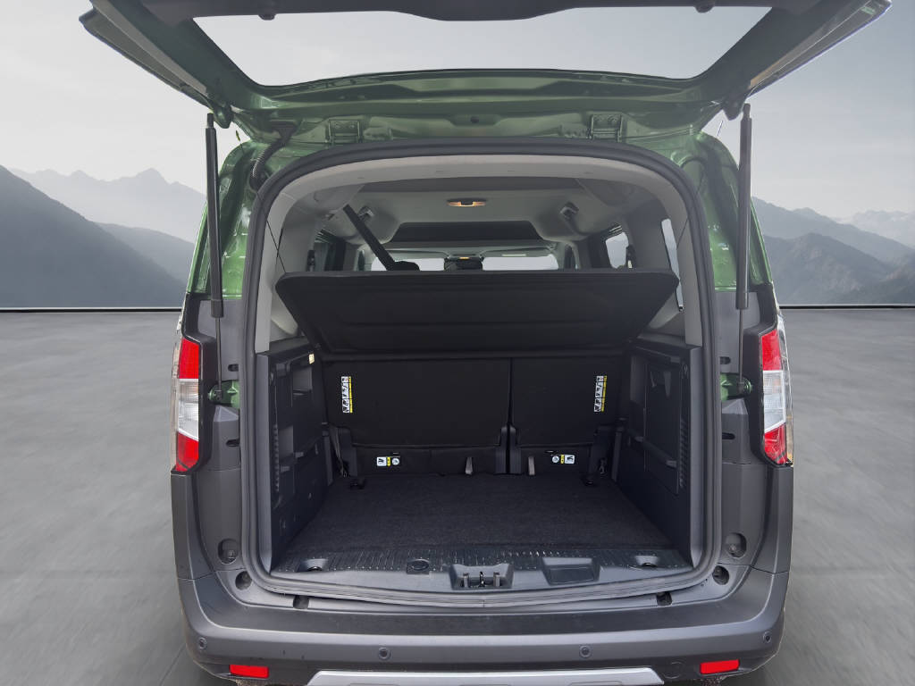 FORD E-Tourneo Courier Active-image-4