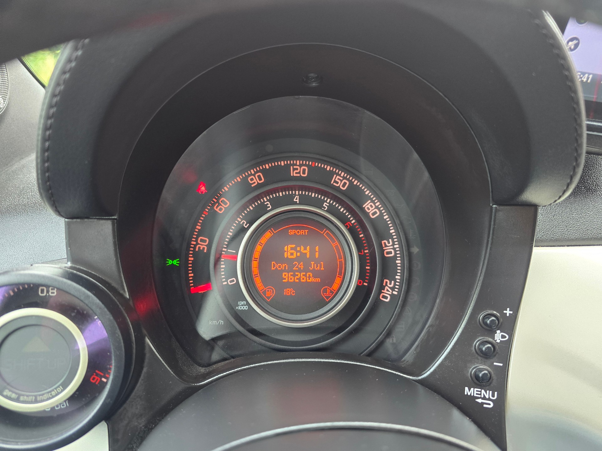 FIAT 595 1.4 16V Turbo Abarth Turismo-image-18
