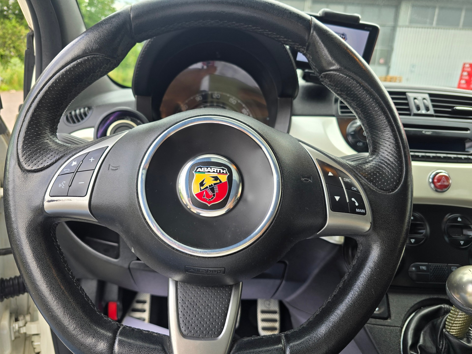 FIAT 595 1.4 16V Turbo Abarth Turismo-image-16