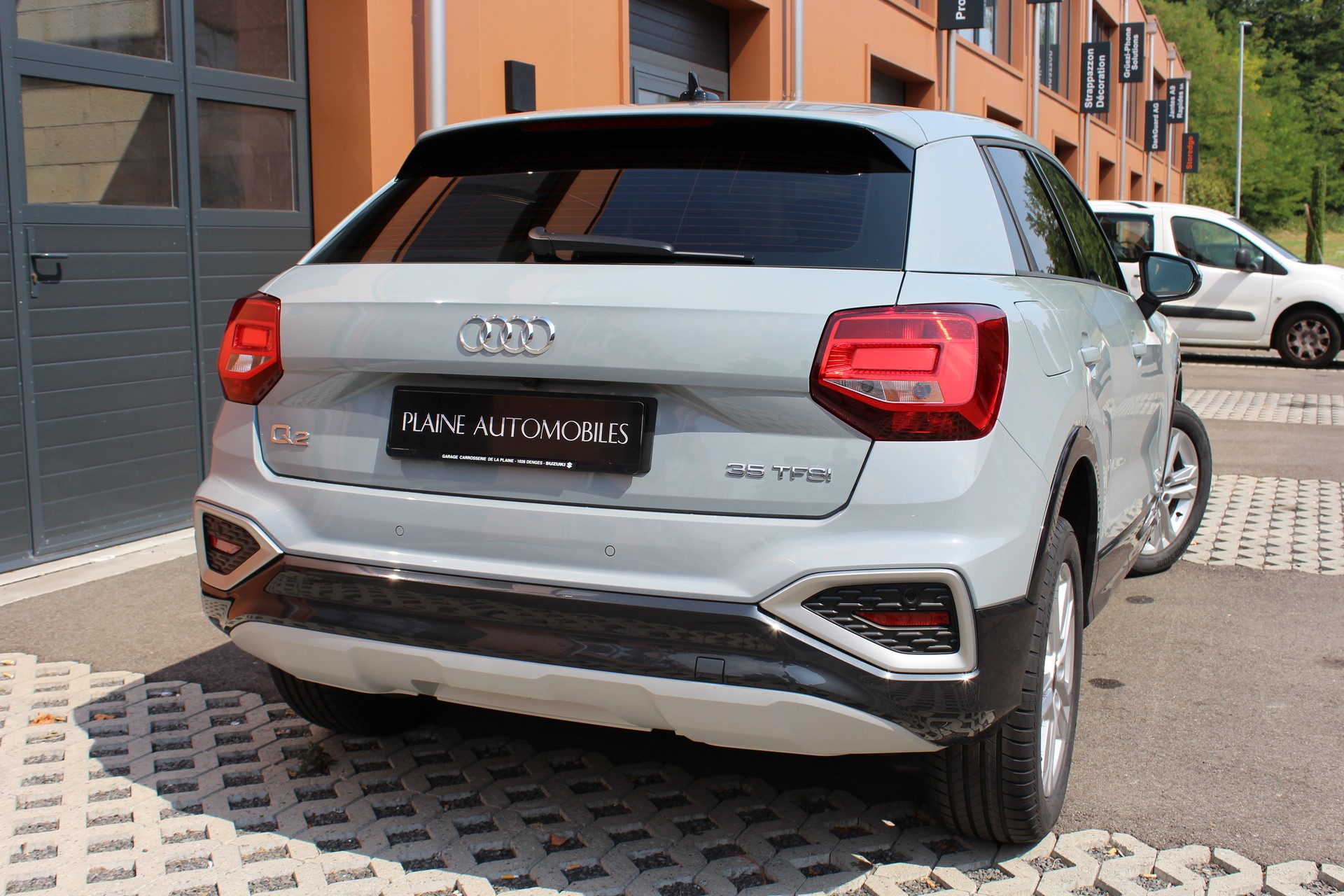 AUDI Q2 35 TFSI S-tronic-image-4
