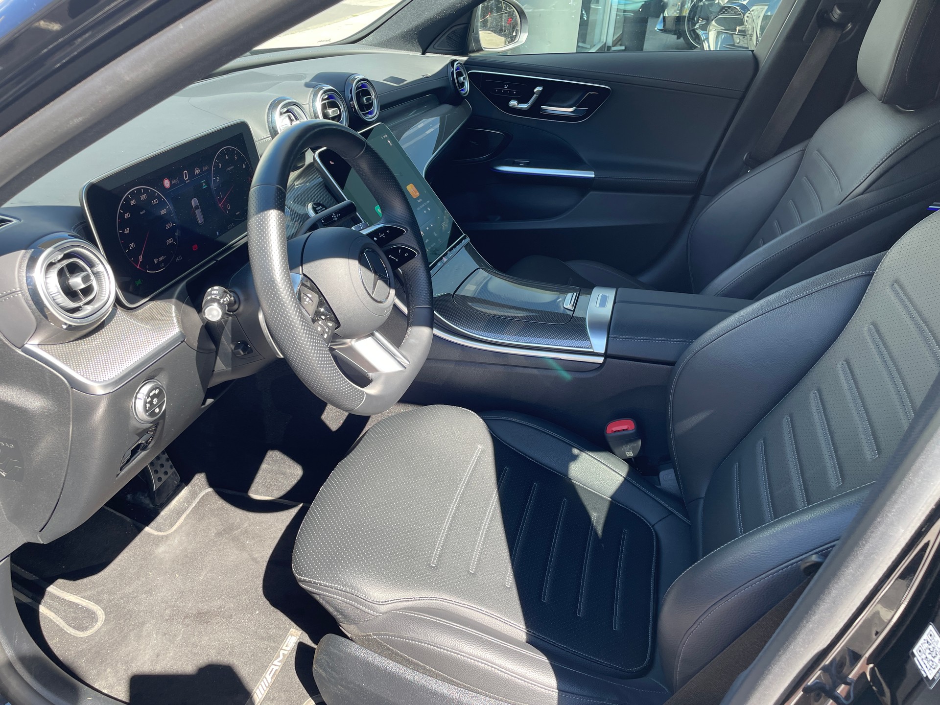 MERCEDES-BENZ C 300 4 Matic break AMG Line-image-10