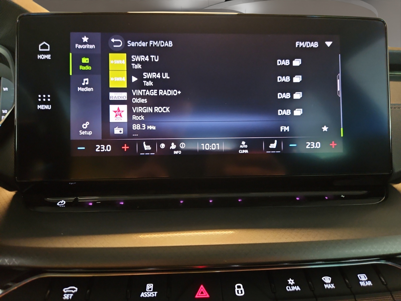 SKODA Octavia Combi 2.0 TDI DSG Ambition 4x4-image-16