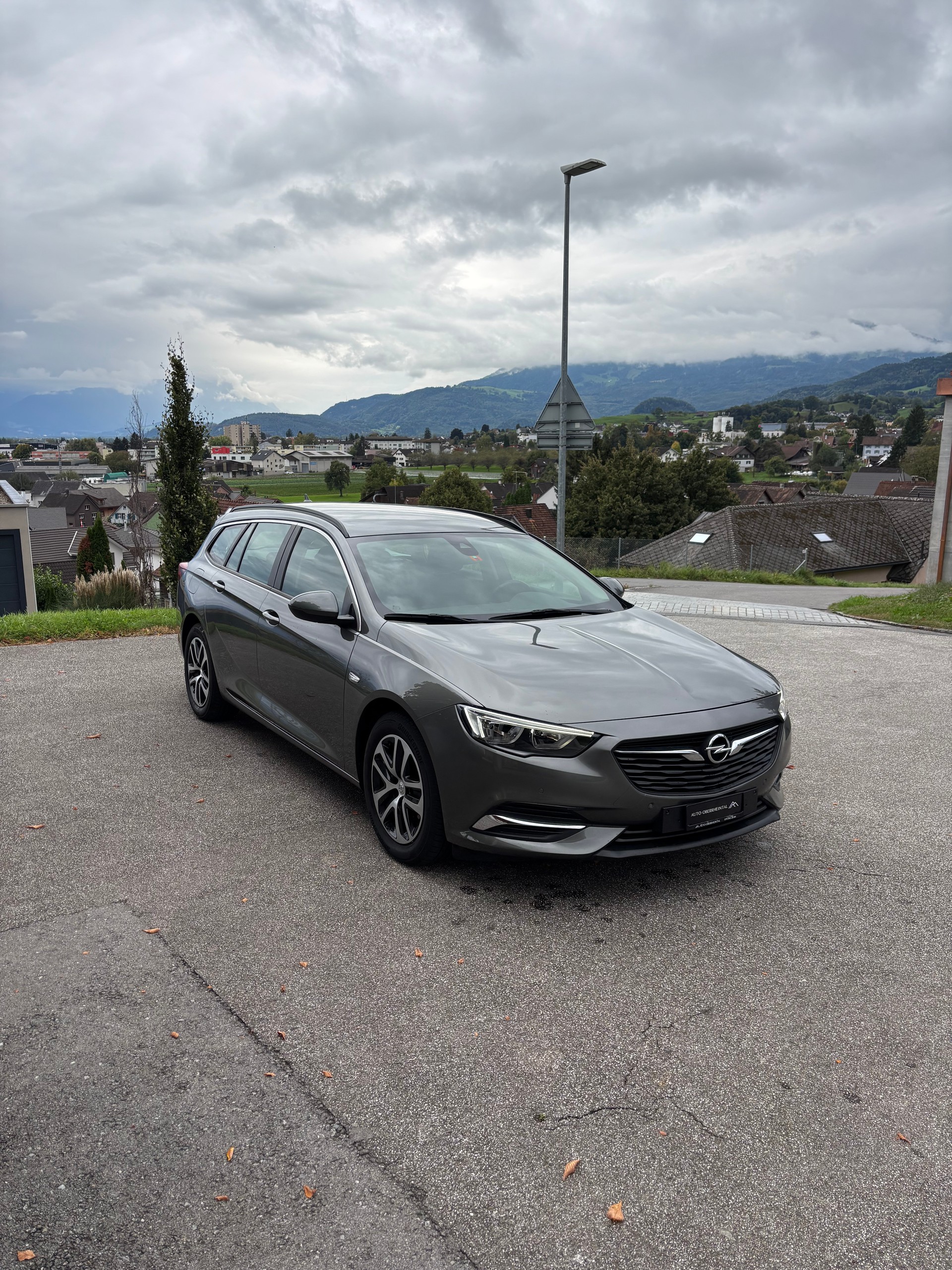 OPEL Insignia 1.5 T Sports Tourer Edition Automatic-image-12