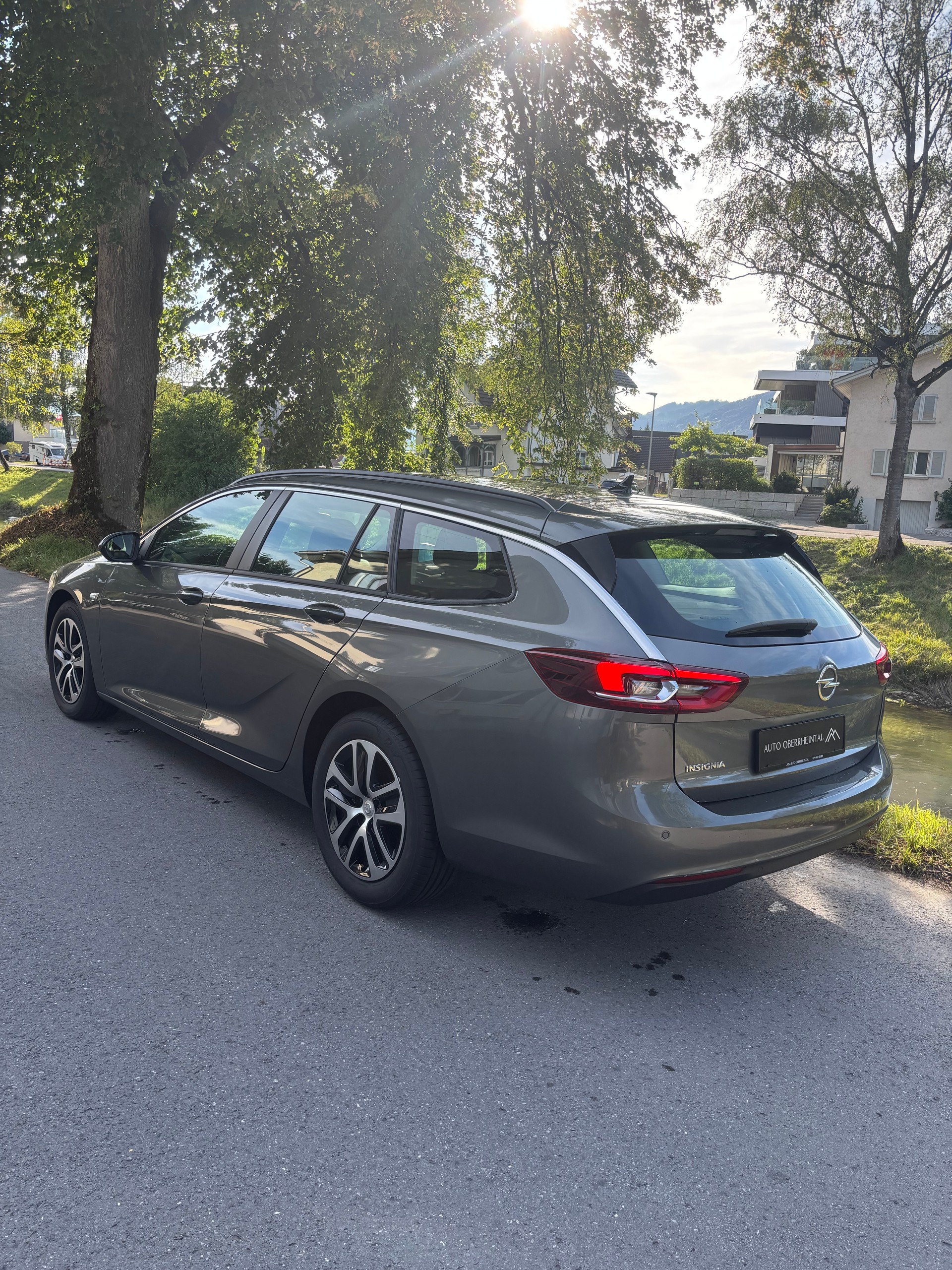 OPEL Insignia 1.5 T Sports Tourer Edition Automatic-image-4