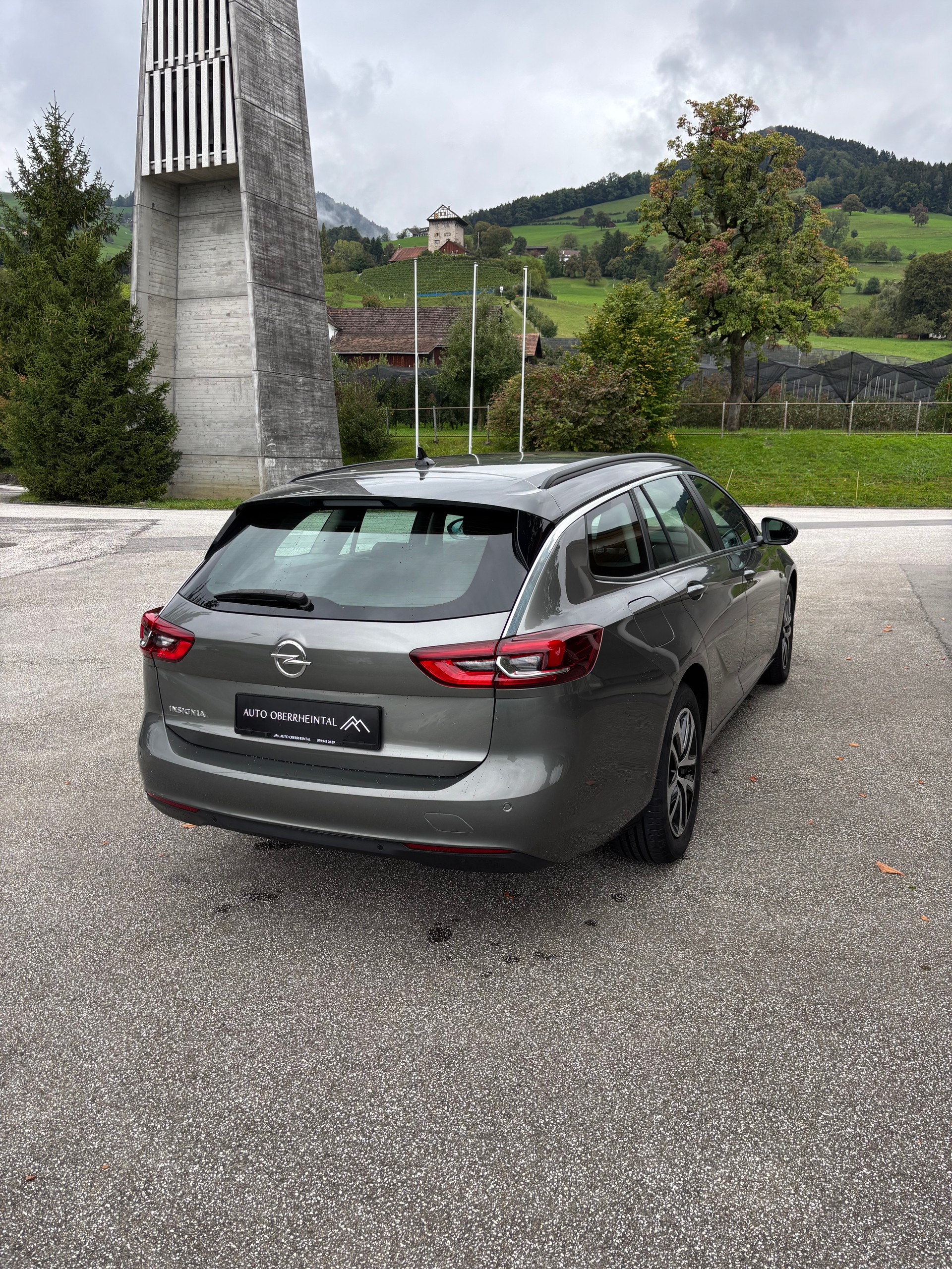 OPEL Insignia 1.5 T Sports Tourer Edition Automatic-image-8