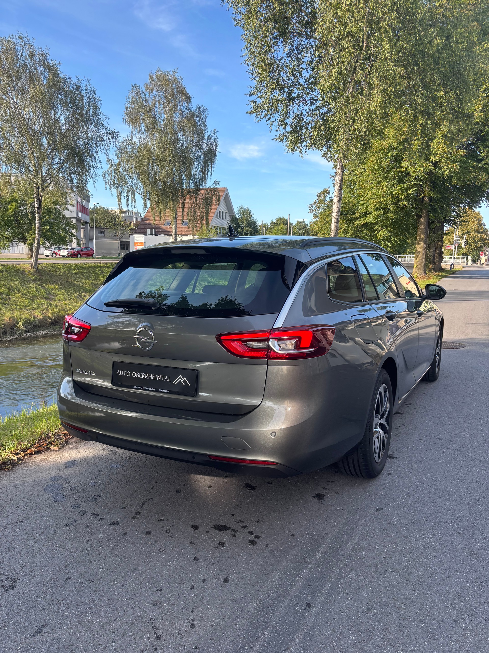 OPEL Insignia 1.5 T Sports Tourer Edition Automatic-image-8