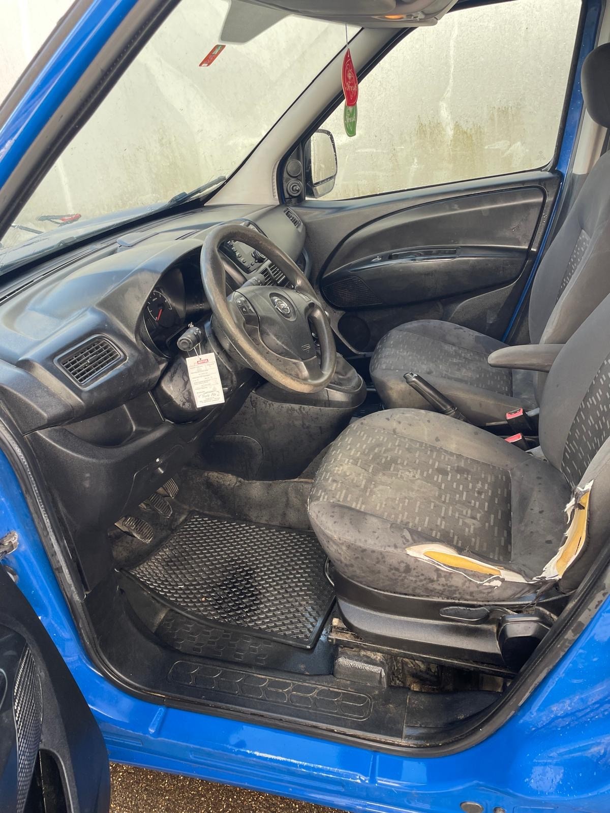 OPEL Combo 1.4i 2.2 L1H1-image-12