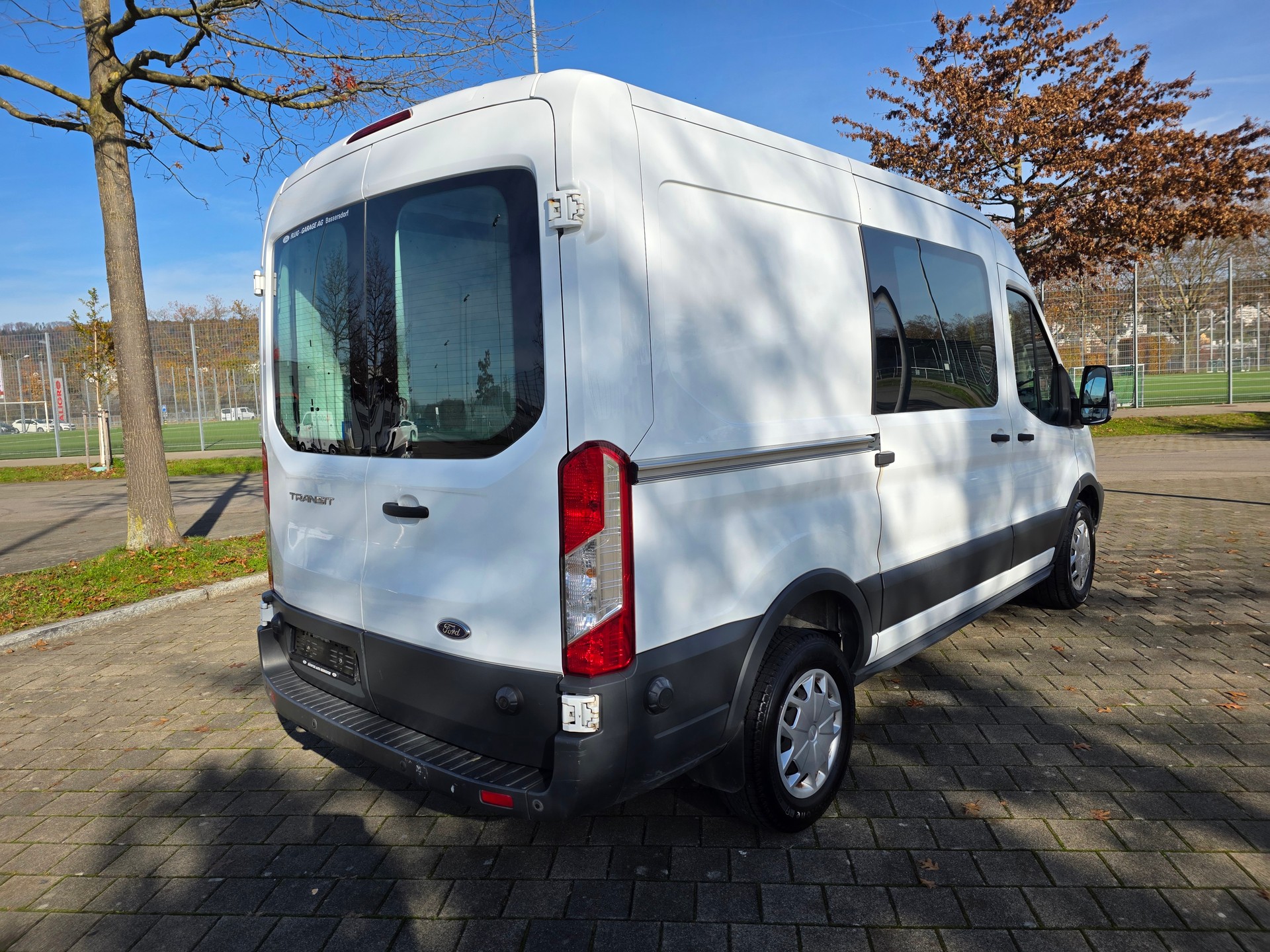 FORD Transit Van 350 L2 Trend 2.0 TDCi 170 FWD A-image-4