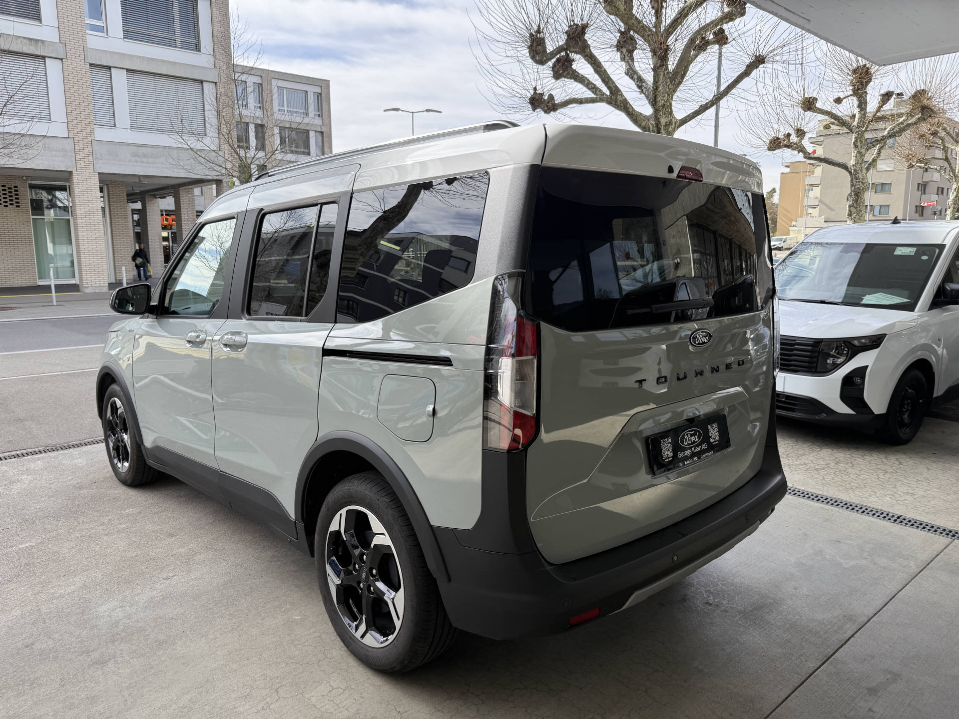 FORD TOURNEO COURIERier 1.0 EcoBoost Active-image-2
