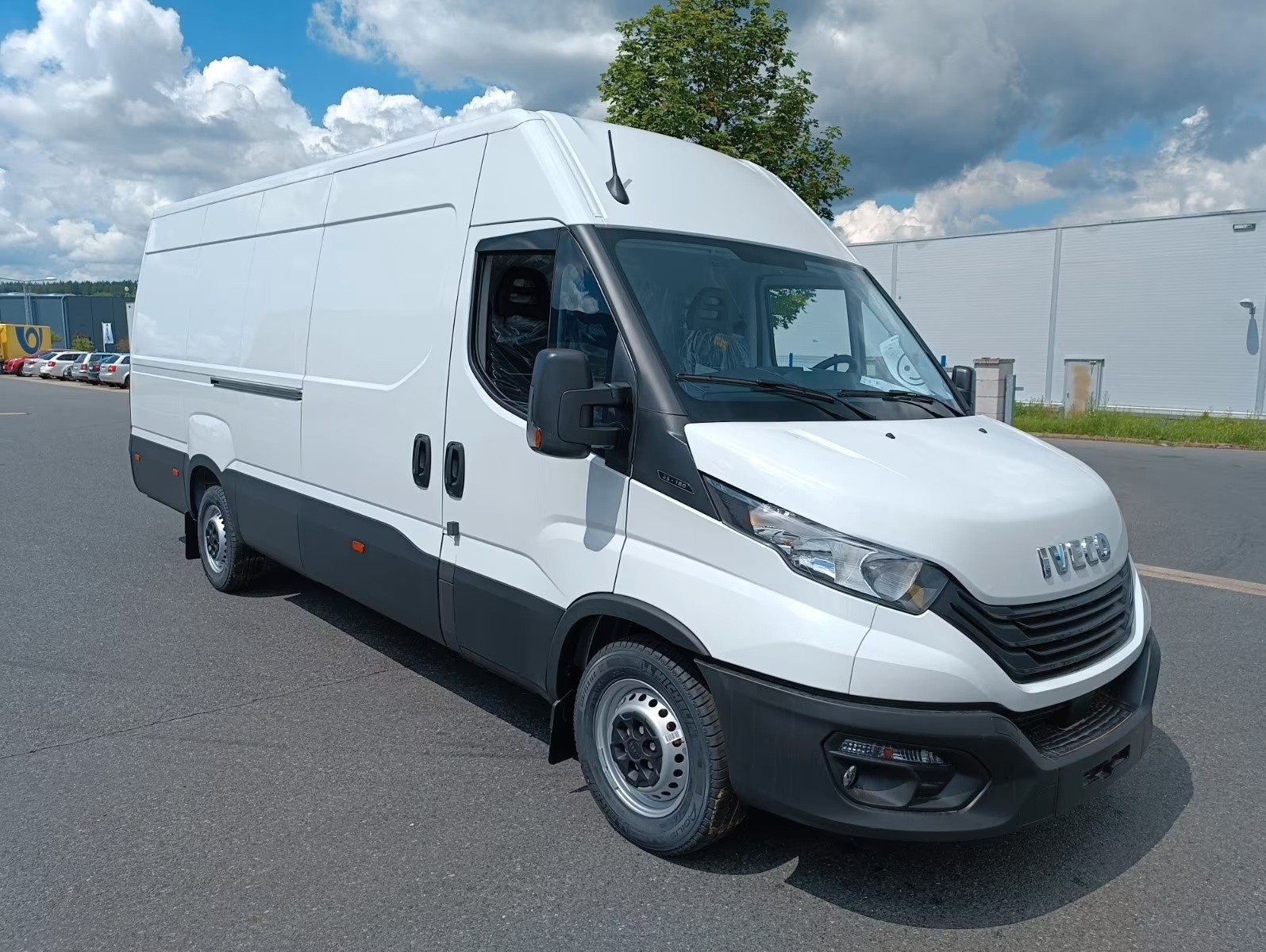 IVECO 35 S 16 SVL-showroom-element-2