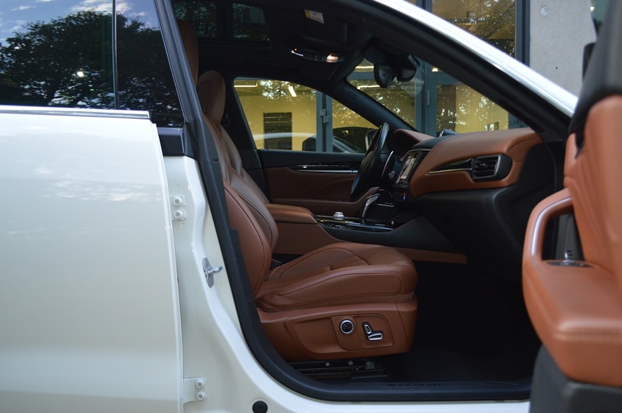 MASERATI Levante 2.0 MHEV GT Hybrid Automatica I Panoramaglasdach-image-7