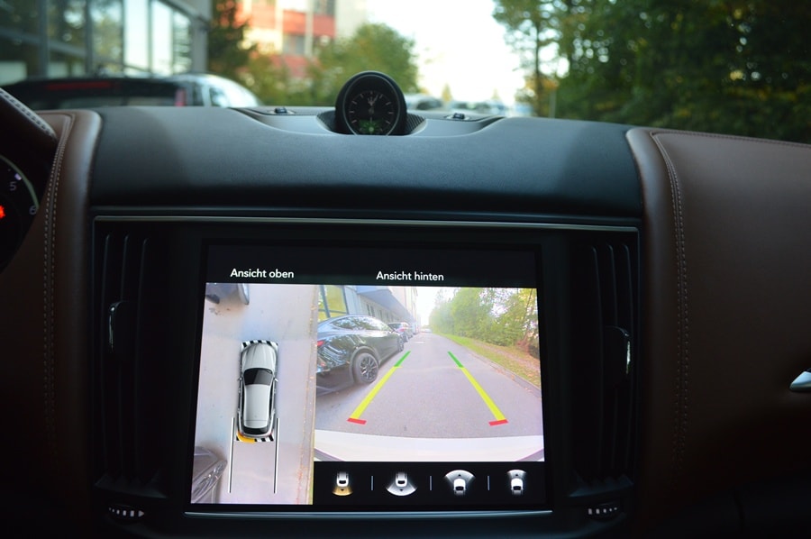 MASERATI Levante 2.0 MHEV GT Hybrid Automatica I Panoramaglasdach-image-11