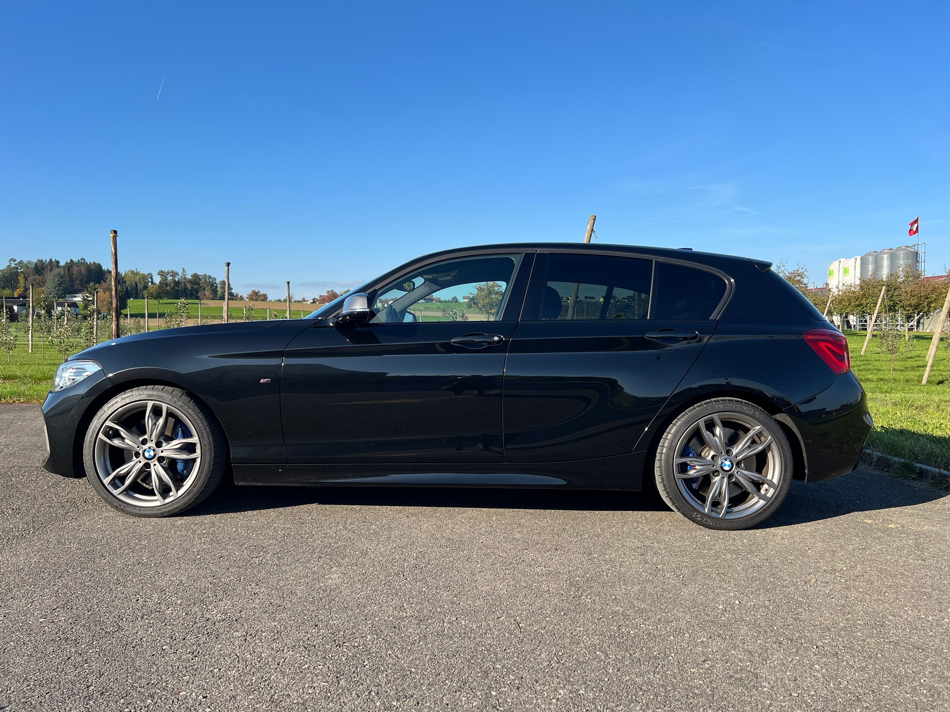 BMW M140i xDrive Steptronic-image-2
