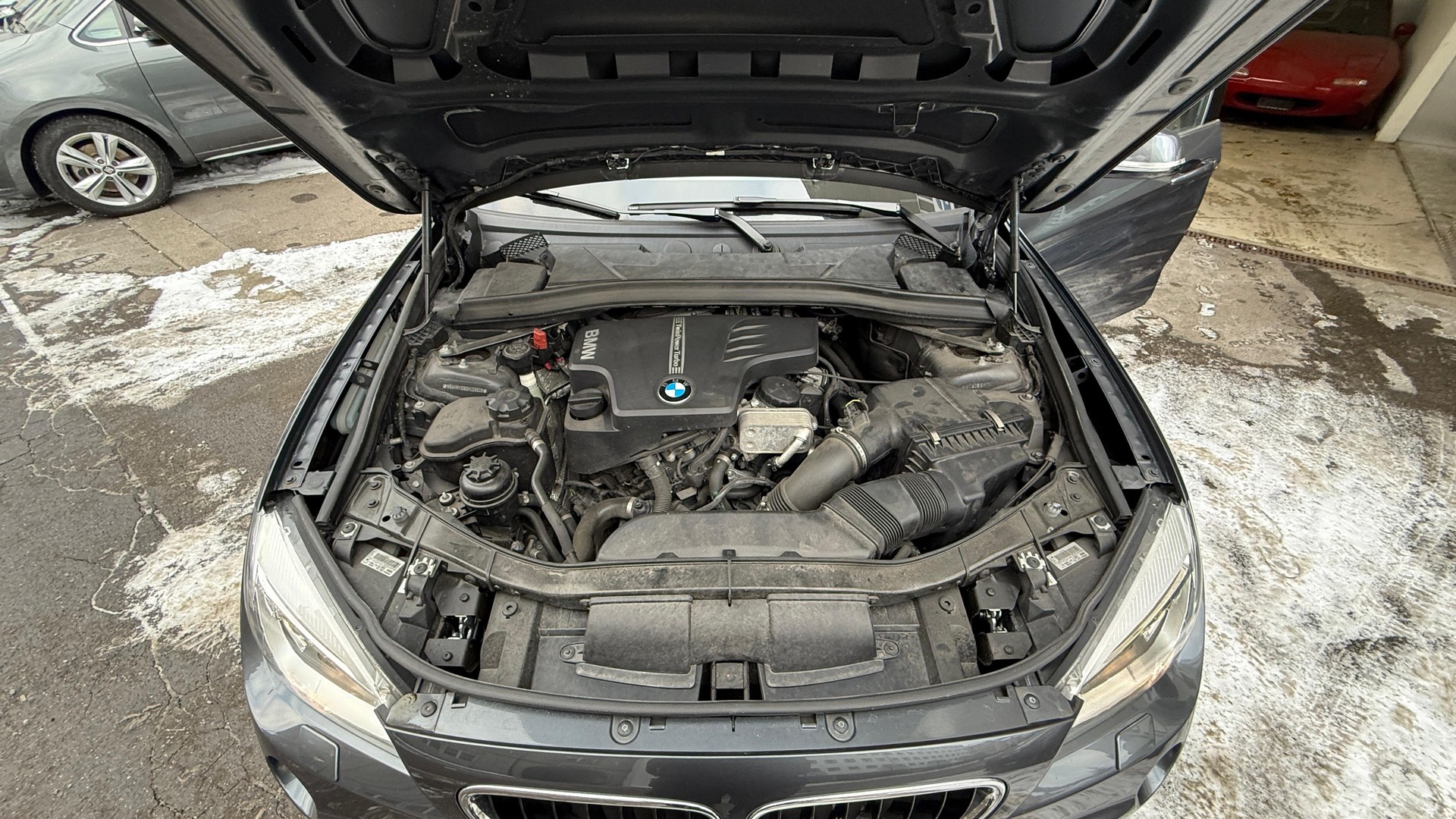 BMW X1 xDrive 28i xLine Steptronic-image-12
