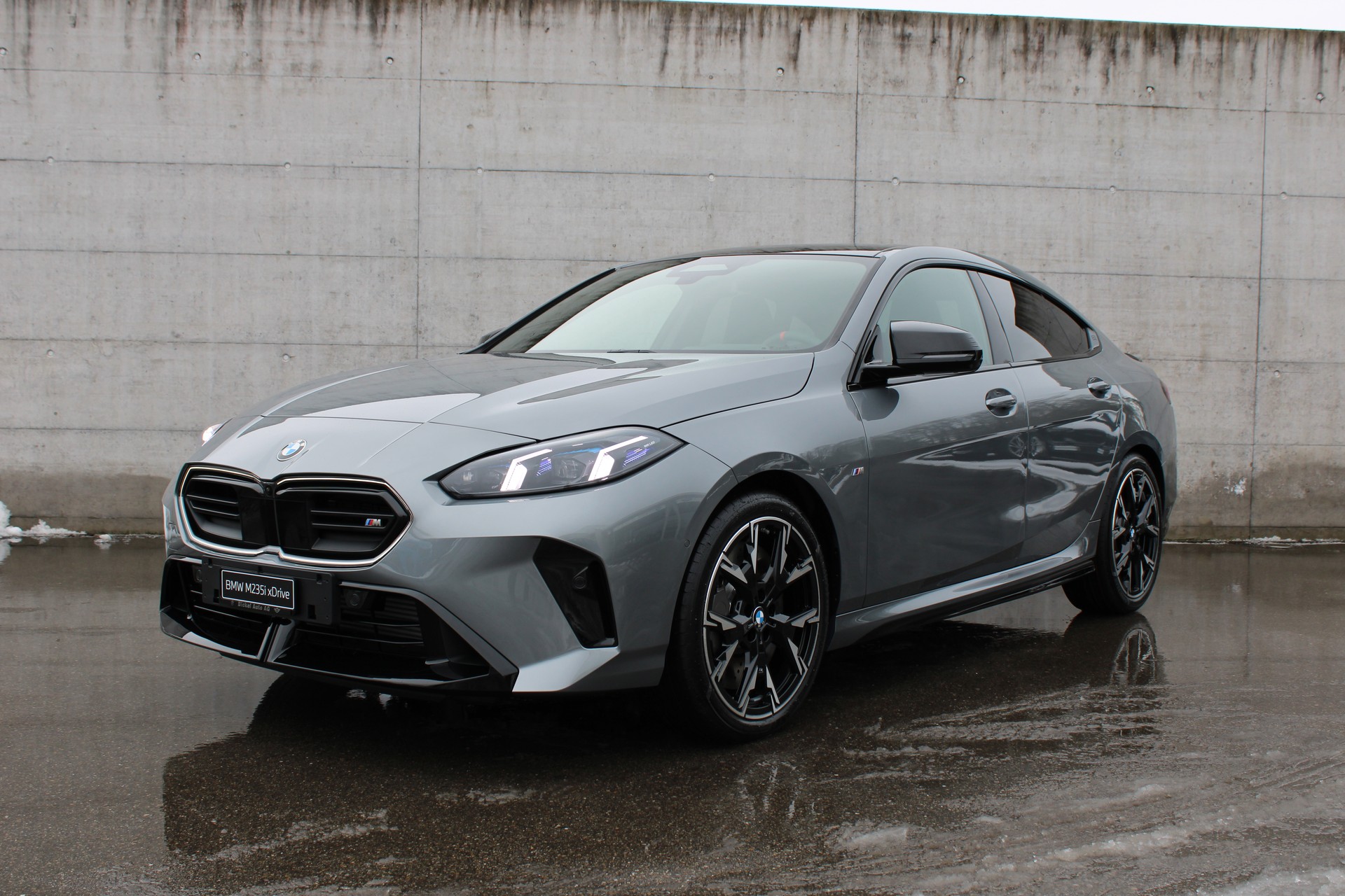 BMW M235 xDrive Gran Coupé-image-0