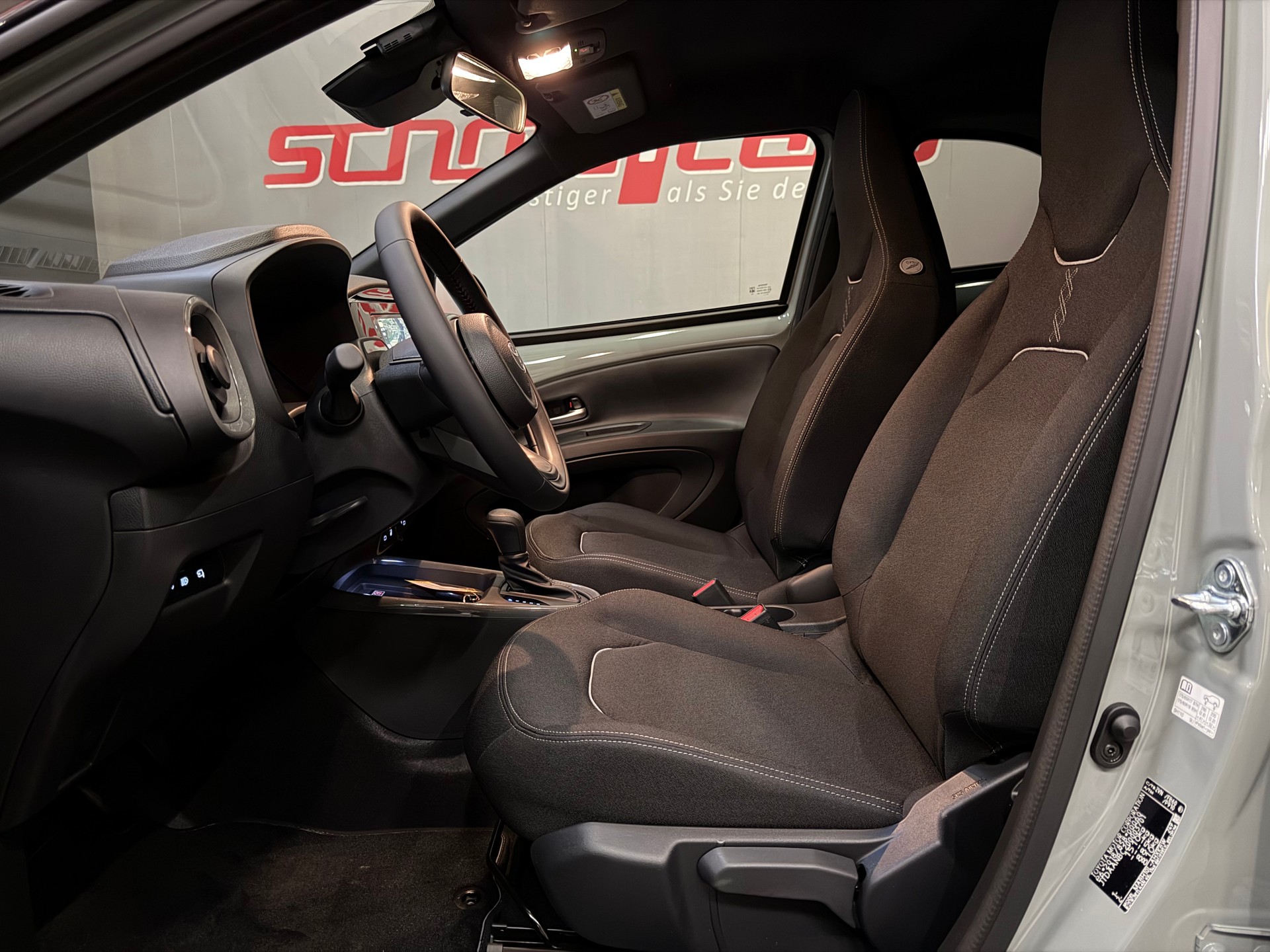 TOYOTA Aygo X 1.5 VVT-I HSD Trend-image-11