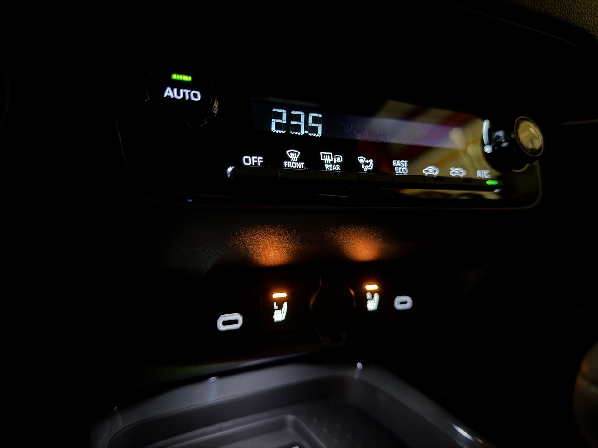 TOYOTA Aygo X 1.5 VVT-I HSD Trend-image-20