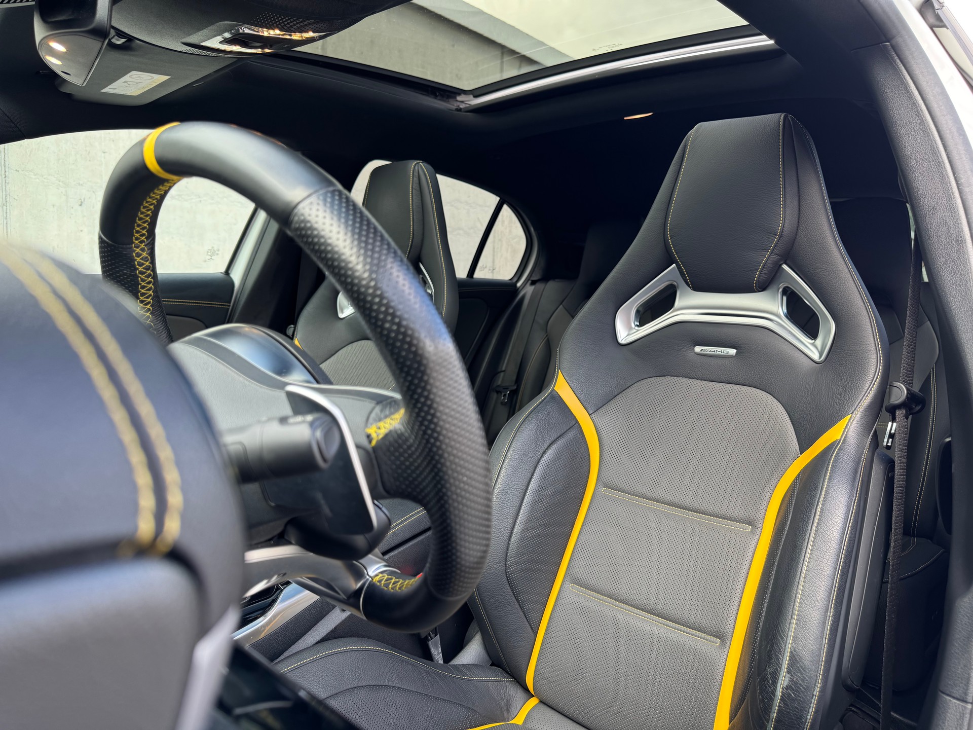 MERCEDES-BENZ A 45 S AMG 4Matic+ Edition 1 Speedshift-image-12