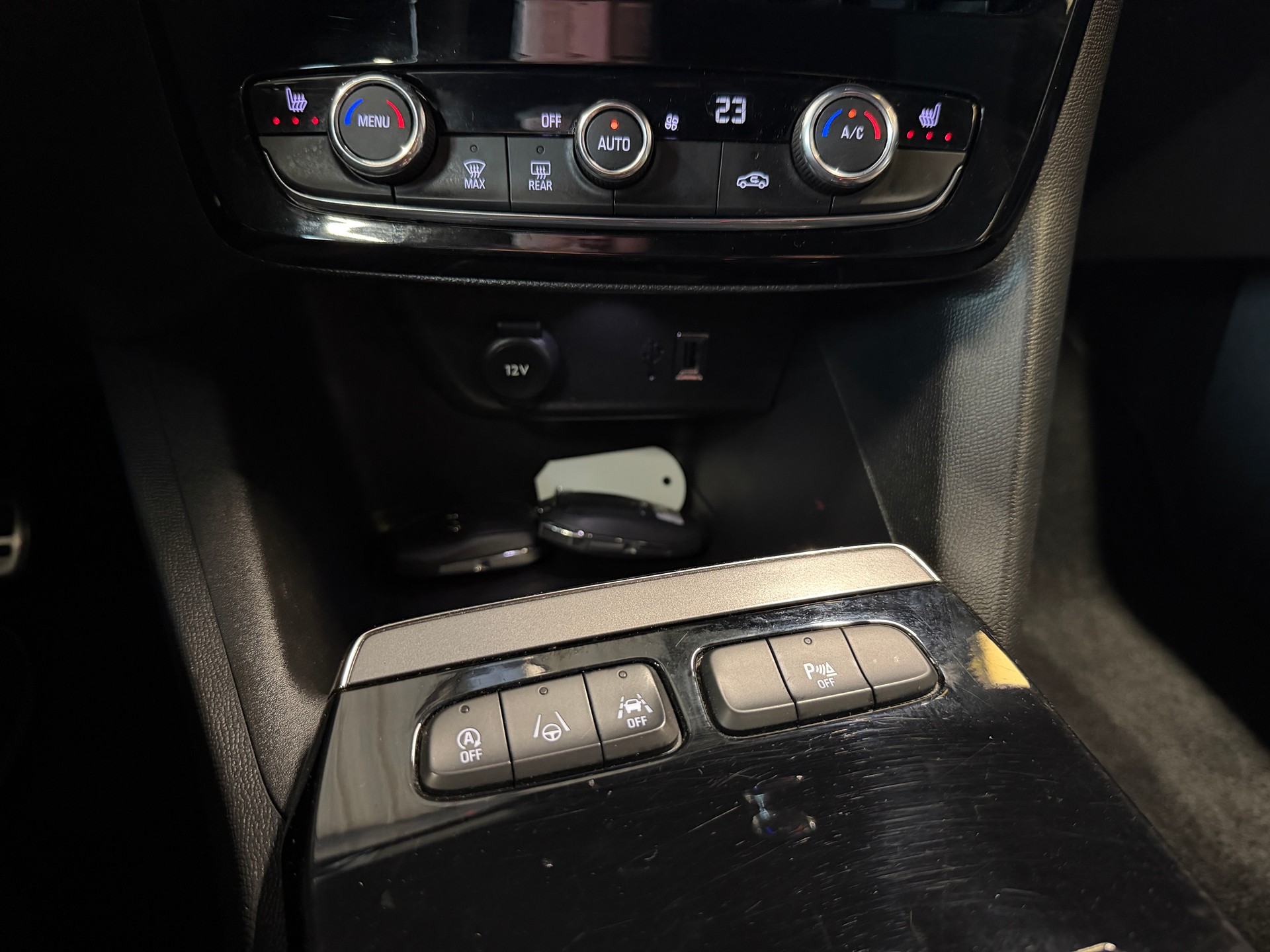 OPEL Mokka 1.2 Direct Injection Turbo GS Line Aut.-image-12