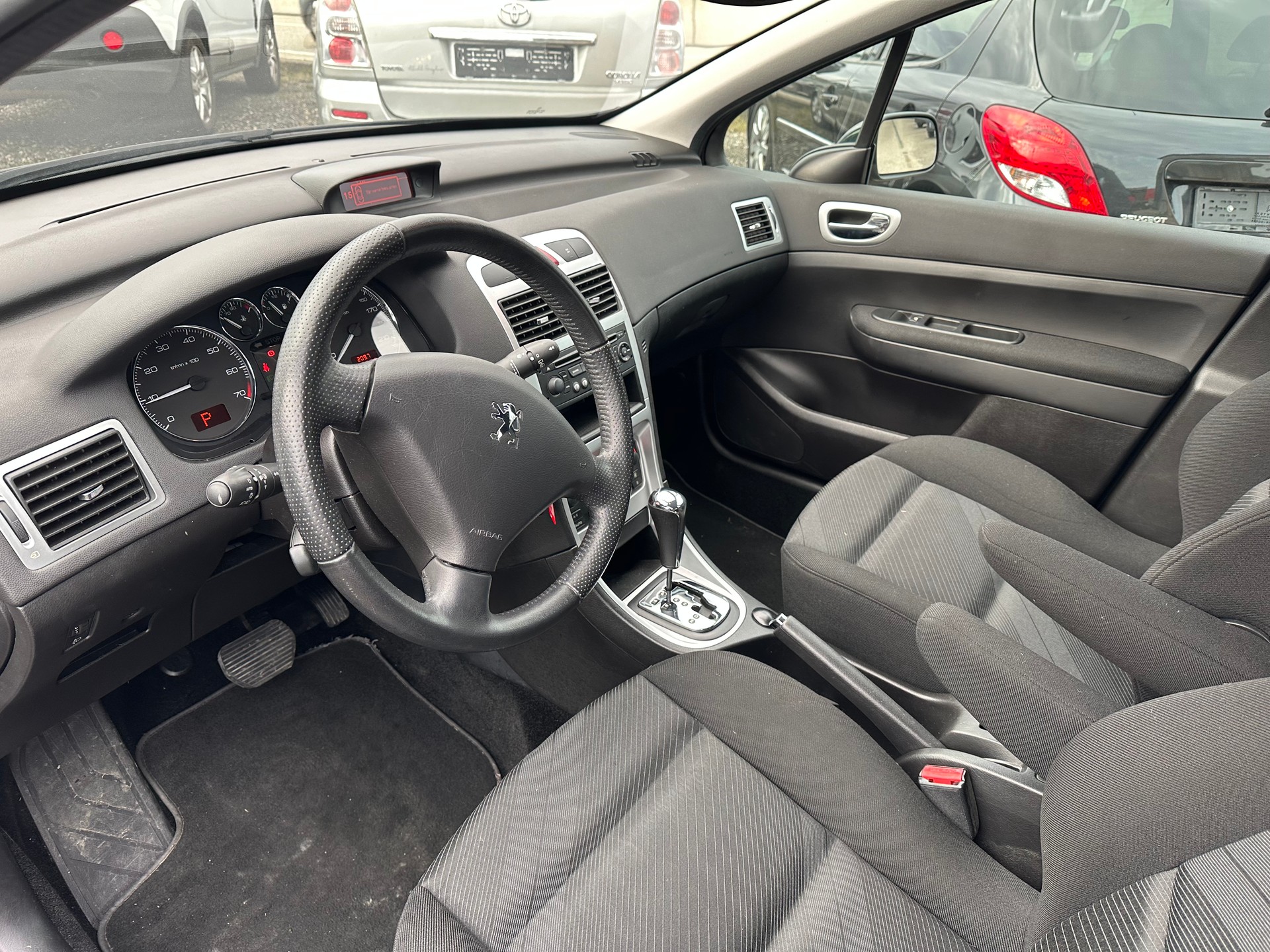 PEUGEOT 307-image-4