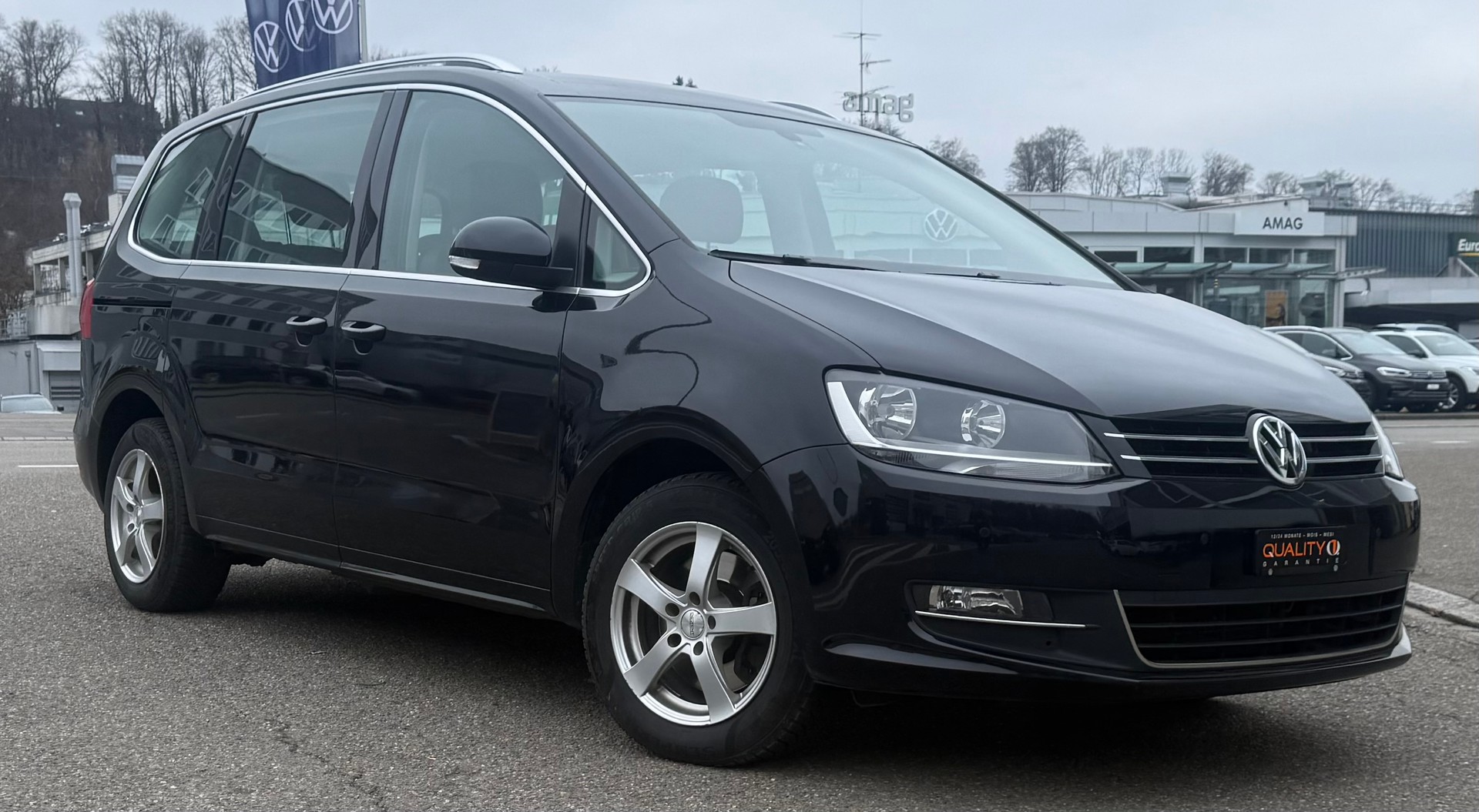 VW Sharan 2.0 TDI BlueMotion Technology Highline DSG-image-1