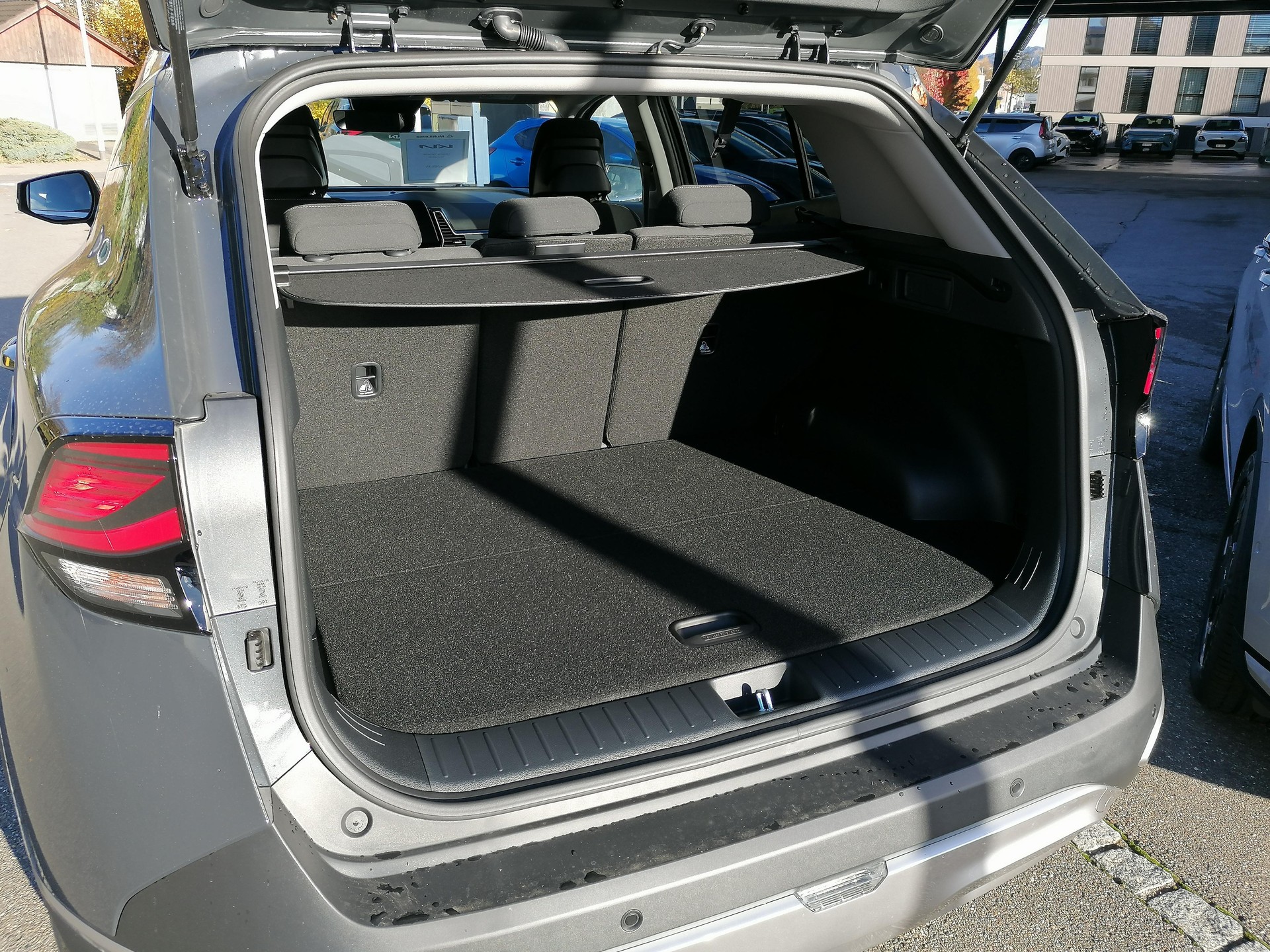 KIA Sportage 1.6 T-GDi Hybrid GT-Line-image-7