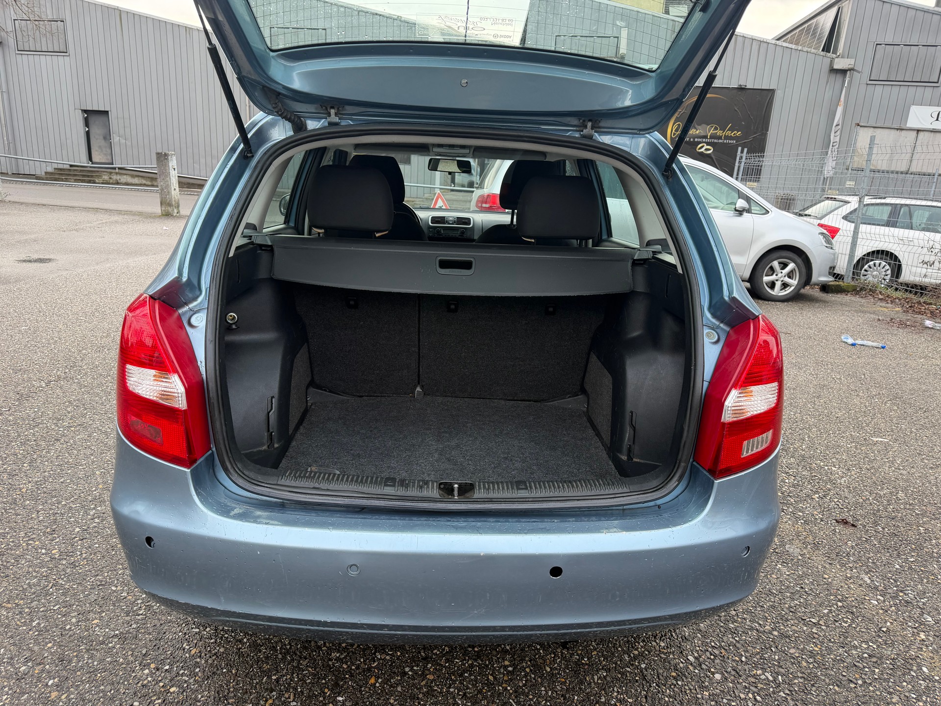 SKODA Fabia 1.6 Elegance ** Klima-auto ** Tempomat ** Sitzheizung ** 08x Airbag ** PDC H ** Letzte MFK 15.09.2023-image-12
