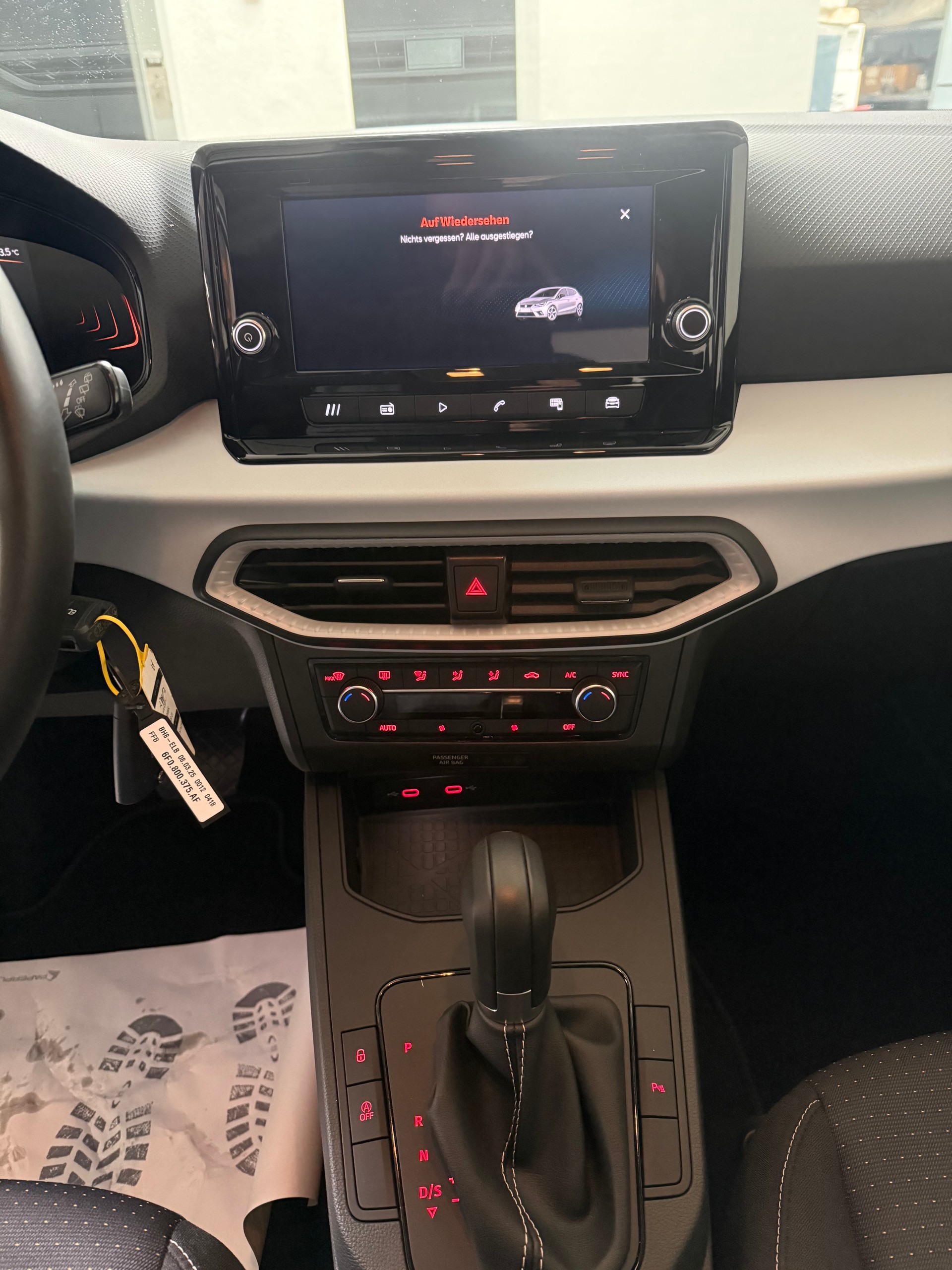 SEAT Ibiza 1.0 EcoTSI Sensacion DSG-image-12