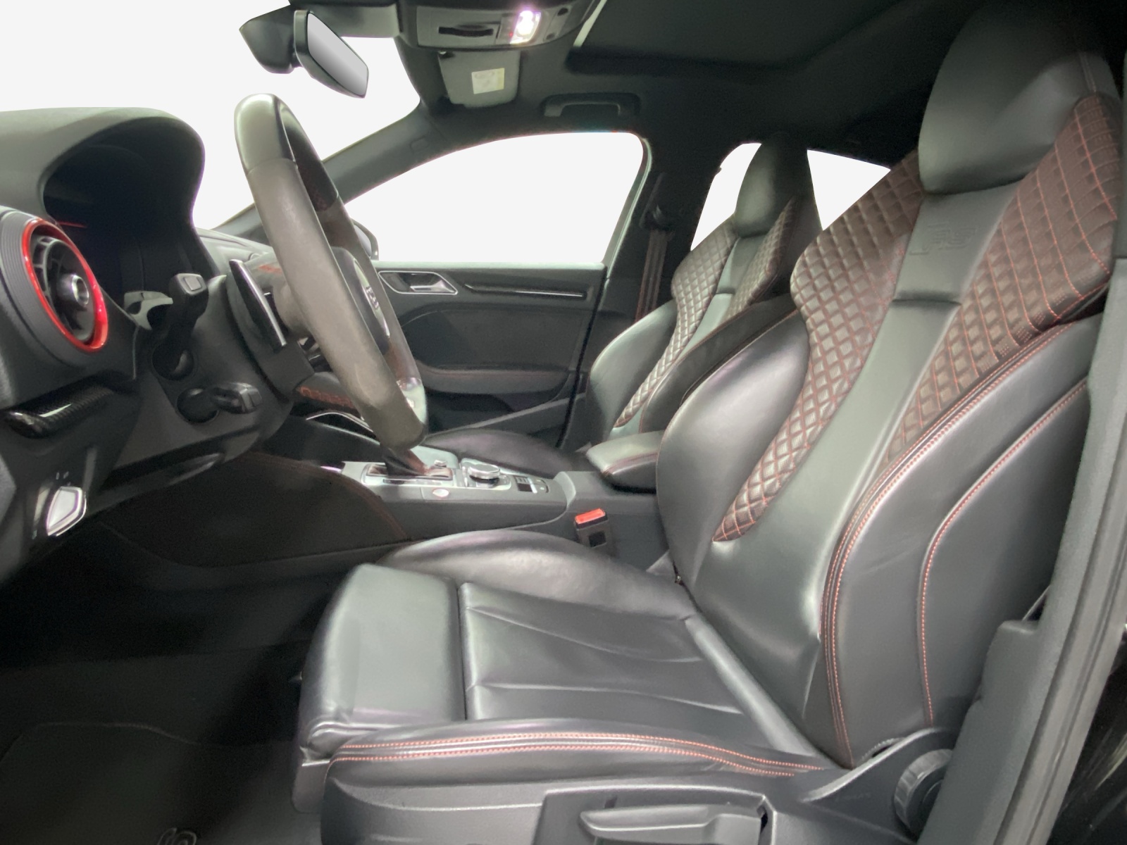 AUDI RS3 Limousine 2.5 TSI quattro S-tronic-image-7