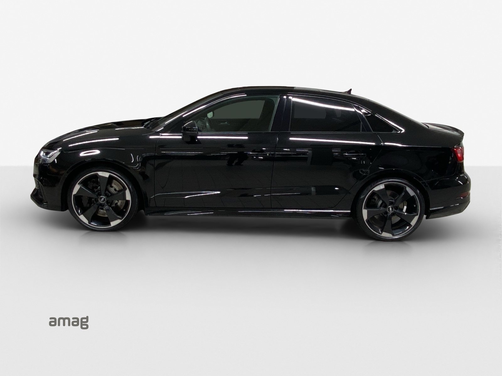 AUDI RS3 Limousine 2.5 TSI quattro S-tronic-image-1