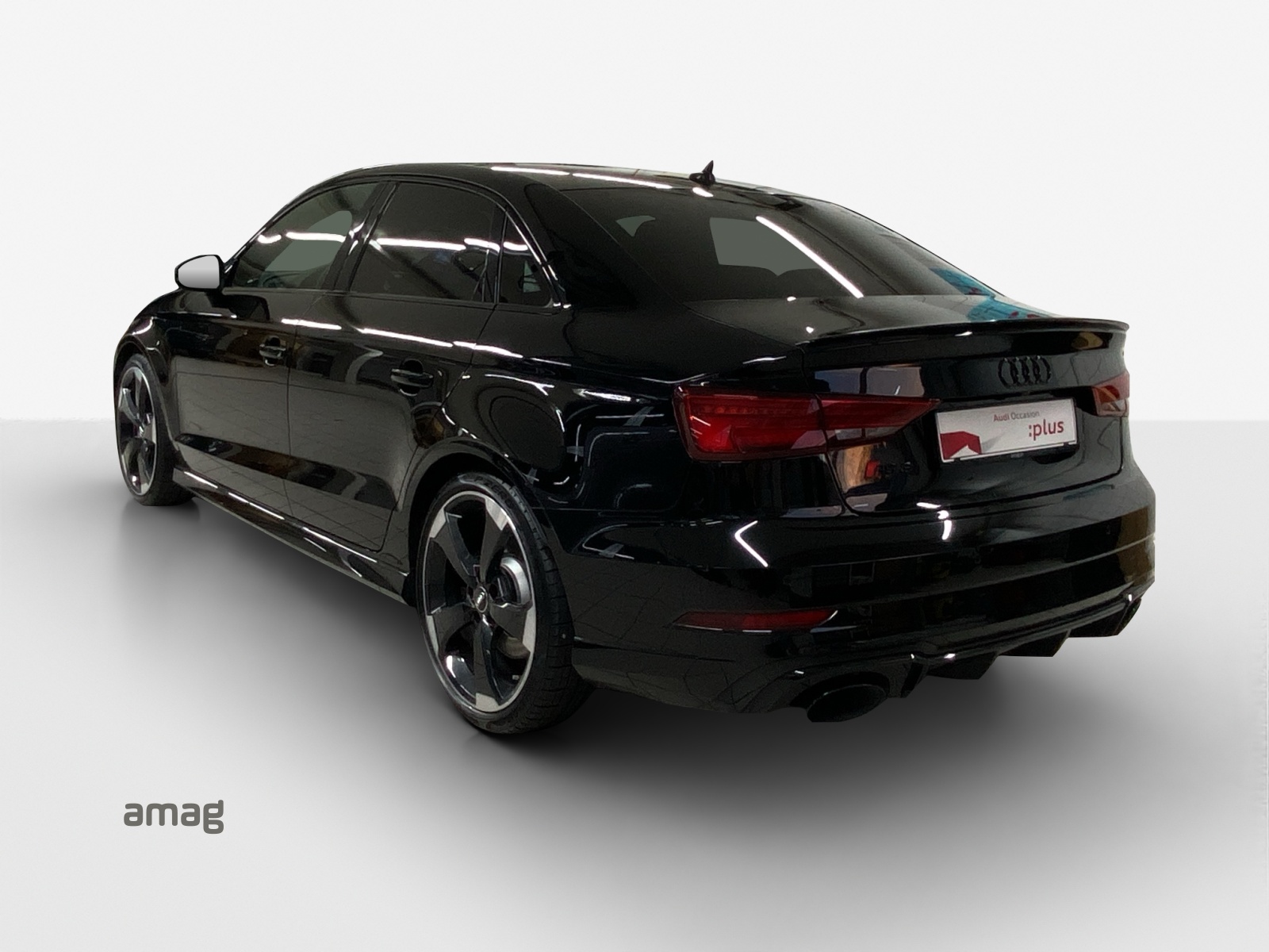 AUDI RS3 Limousine 2.5 TSI quattro S-tronic-image-2