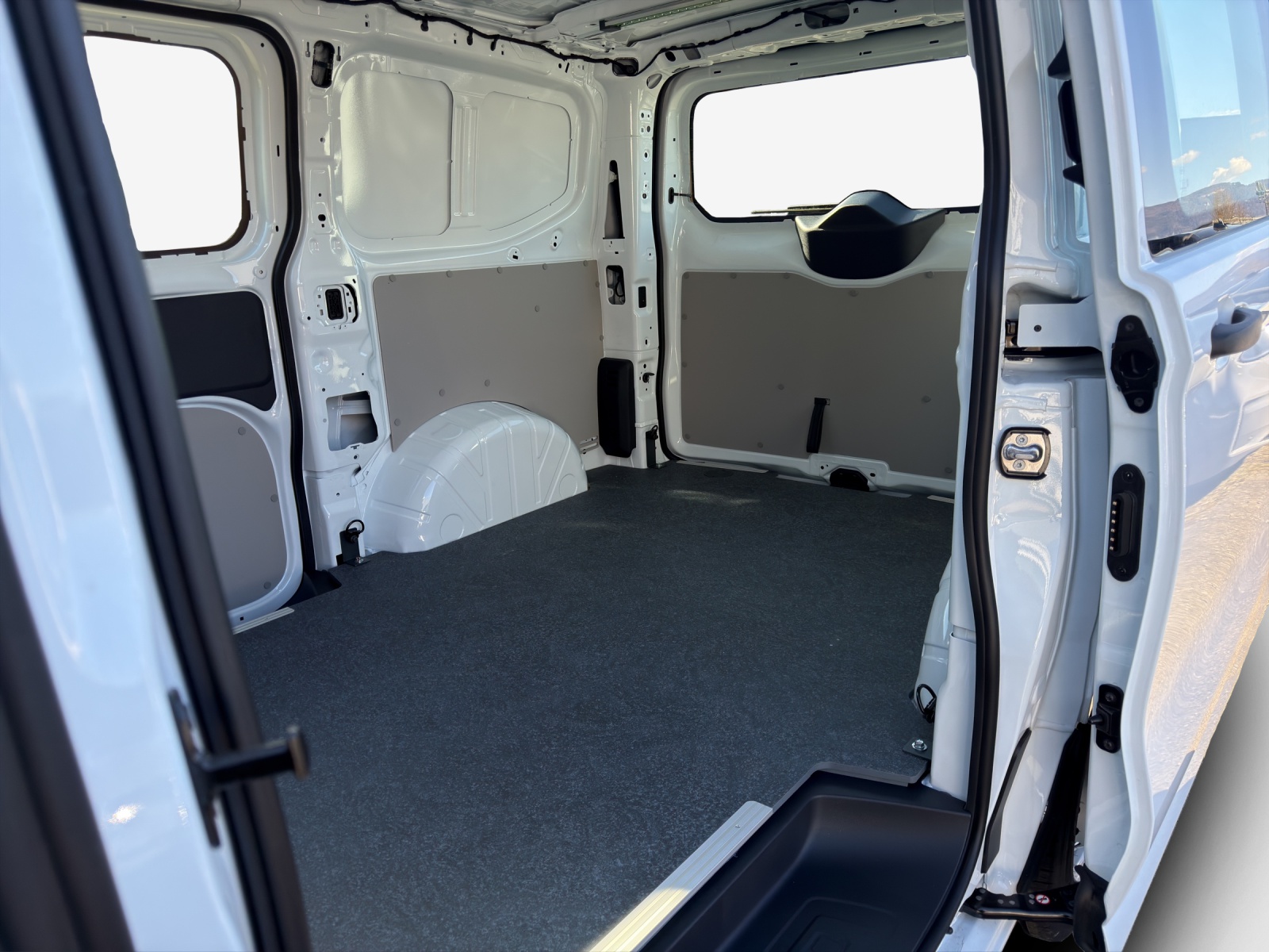 VW Transporter Kastenwagen RS 3100mm-image-11