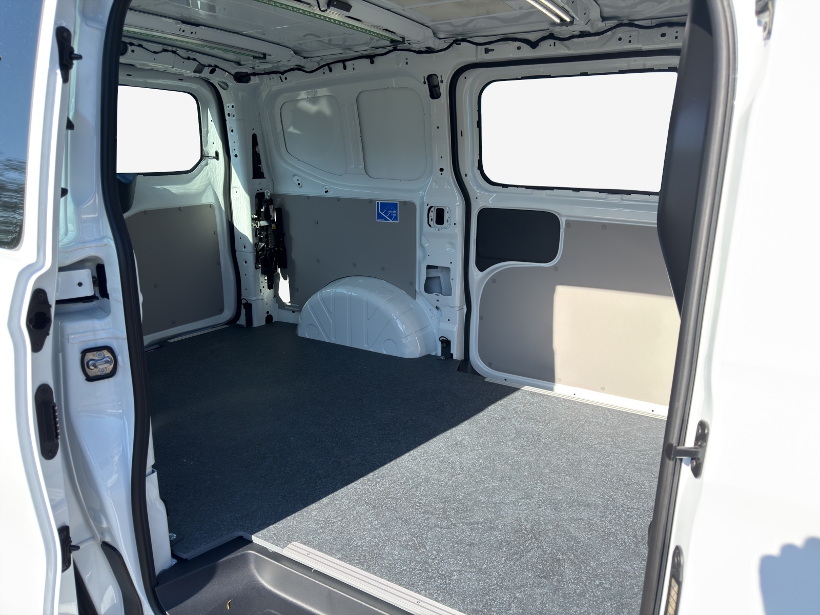 VW Transporter Kastenwagen RS 3100mm-image-13