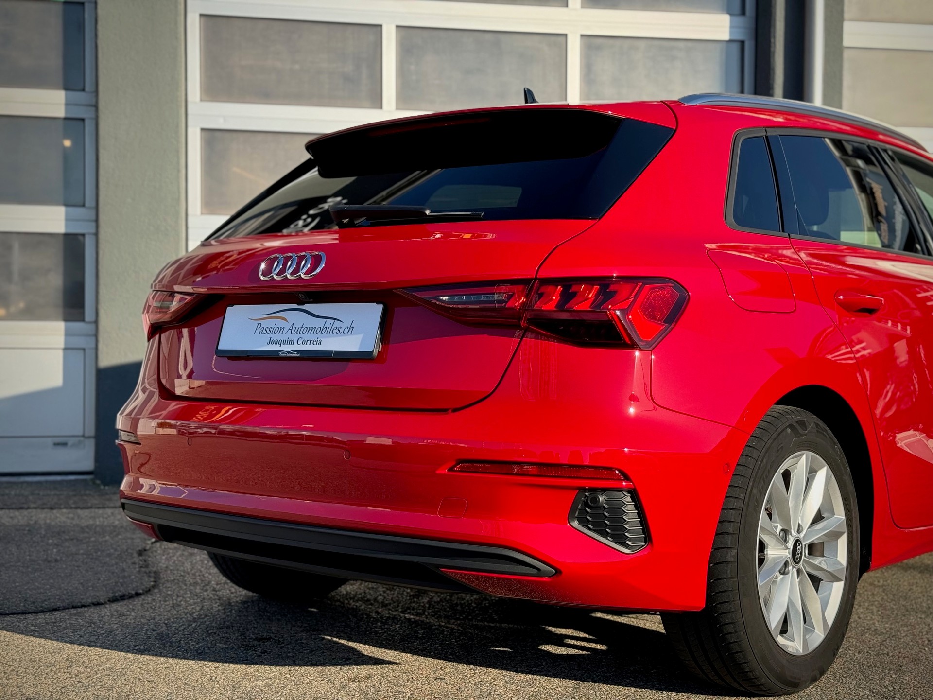 AUDI A3 Sportback 35 TFSI S-tronic - Véhicule Suisse (CH)-image-3