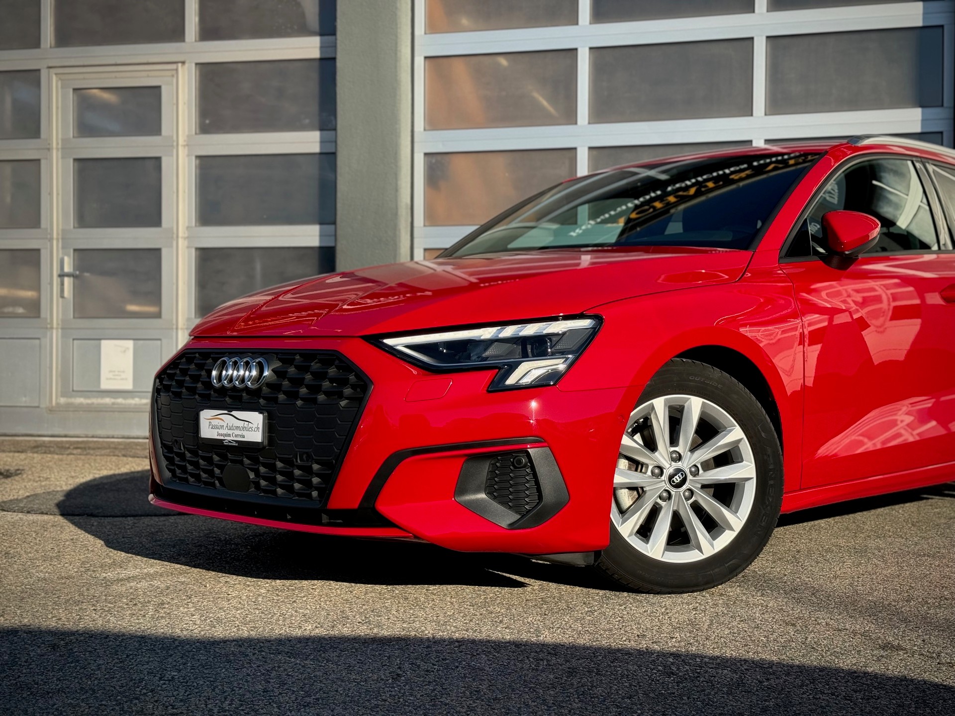 AUDI A3 Sportback 35 TFSI S-tronic - Véhicule Suisse (CH)-image-2
