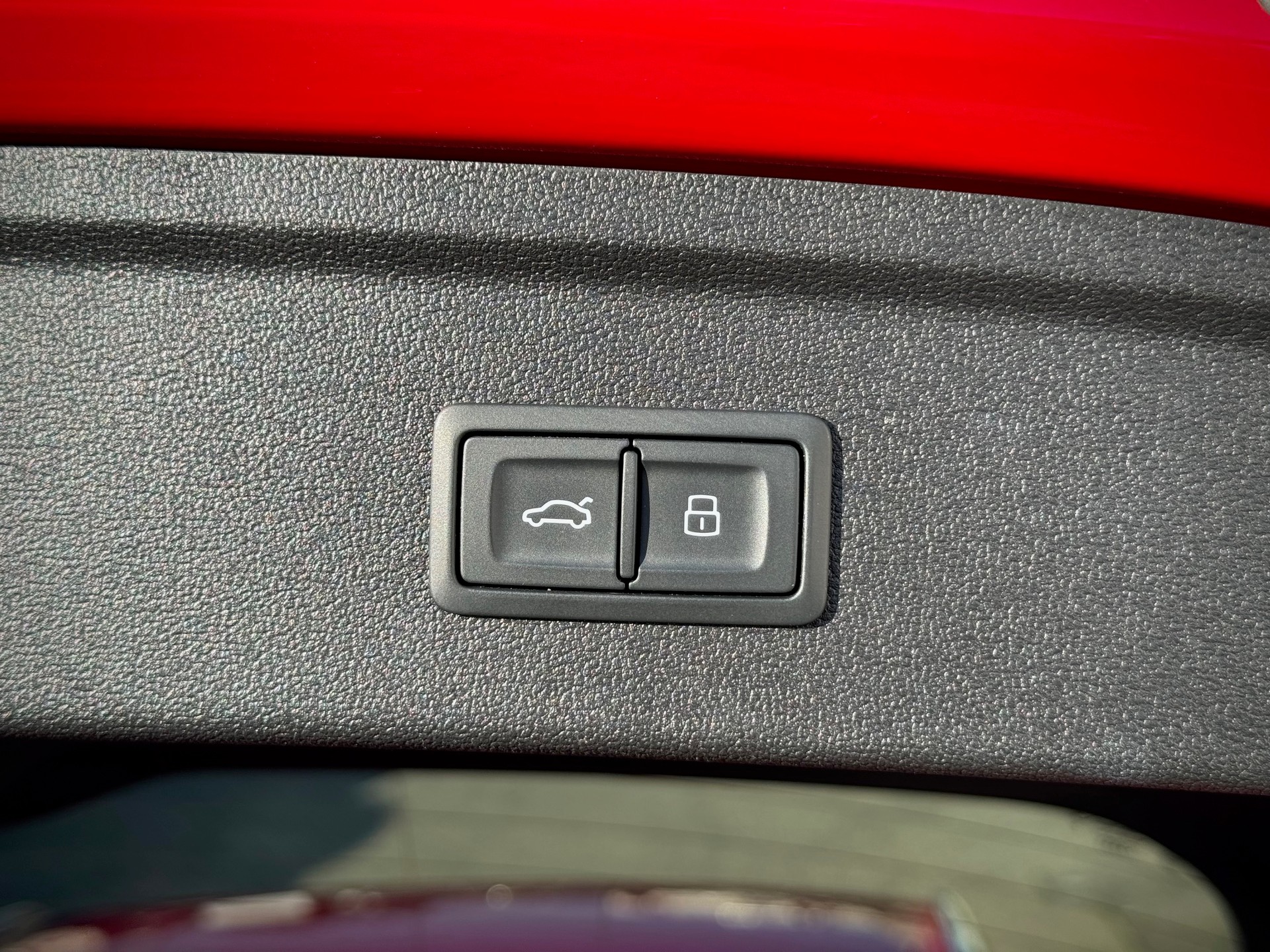 AUDI A3 Sportback 35 TFSI S-tronic - Véhicule Suisse (CH)-image-14
