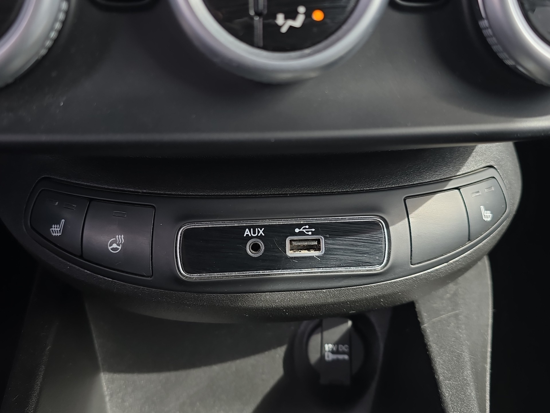 FIAT 500X 1.4T Cross 4x4 Automatic-image-12