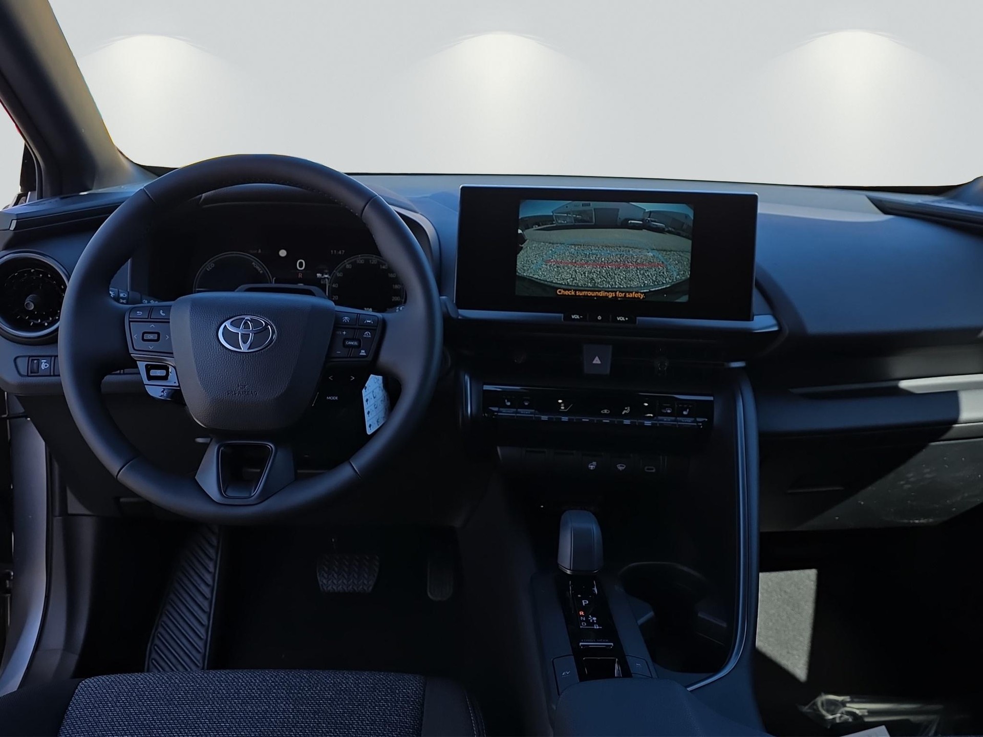 TOYOTA C-HR 2.0 HEV Swiss Edition 4x4-image-12
