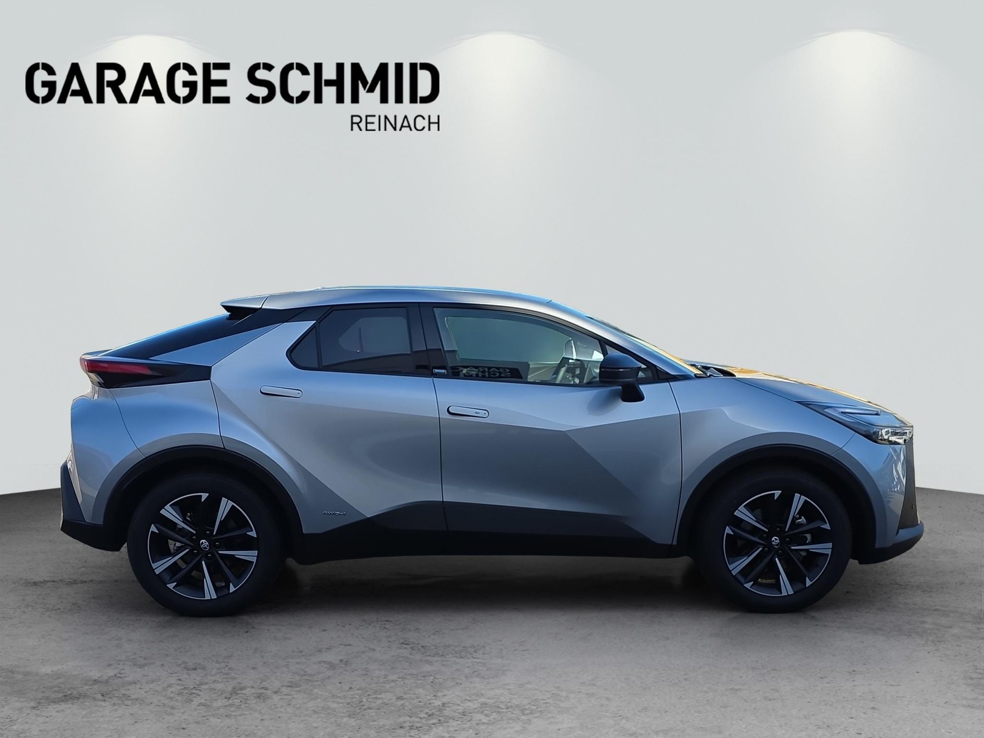 TOYOTA C-HR 2.0 HEV Swiss Edition 4x4-image-7
