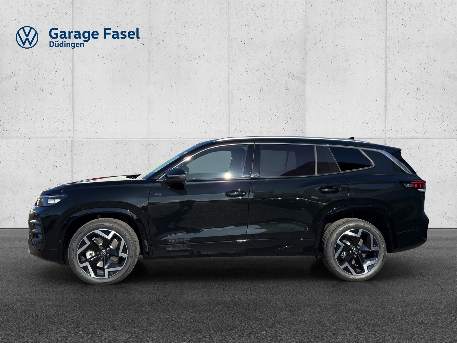VW Tayron 2.0 TSI R-Line DSG 4Motion-image-1