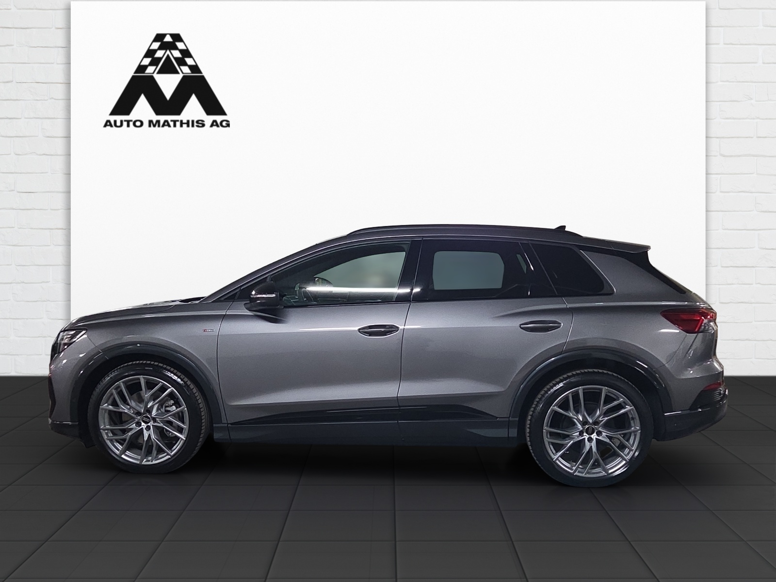 AUDI Q4 e-tron 45 Edition Swiss Ski quattro-showroom-element-2