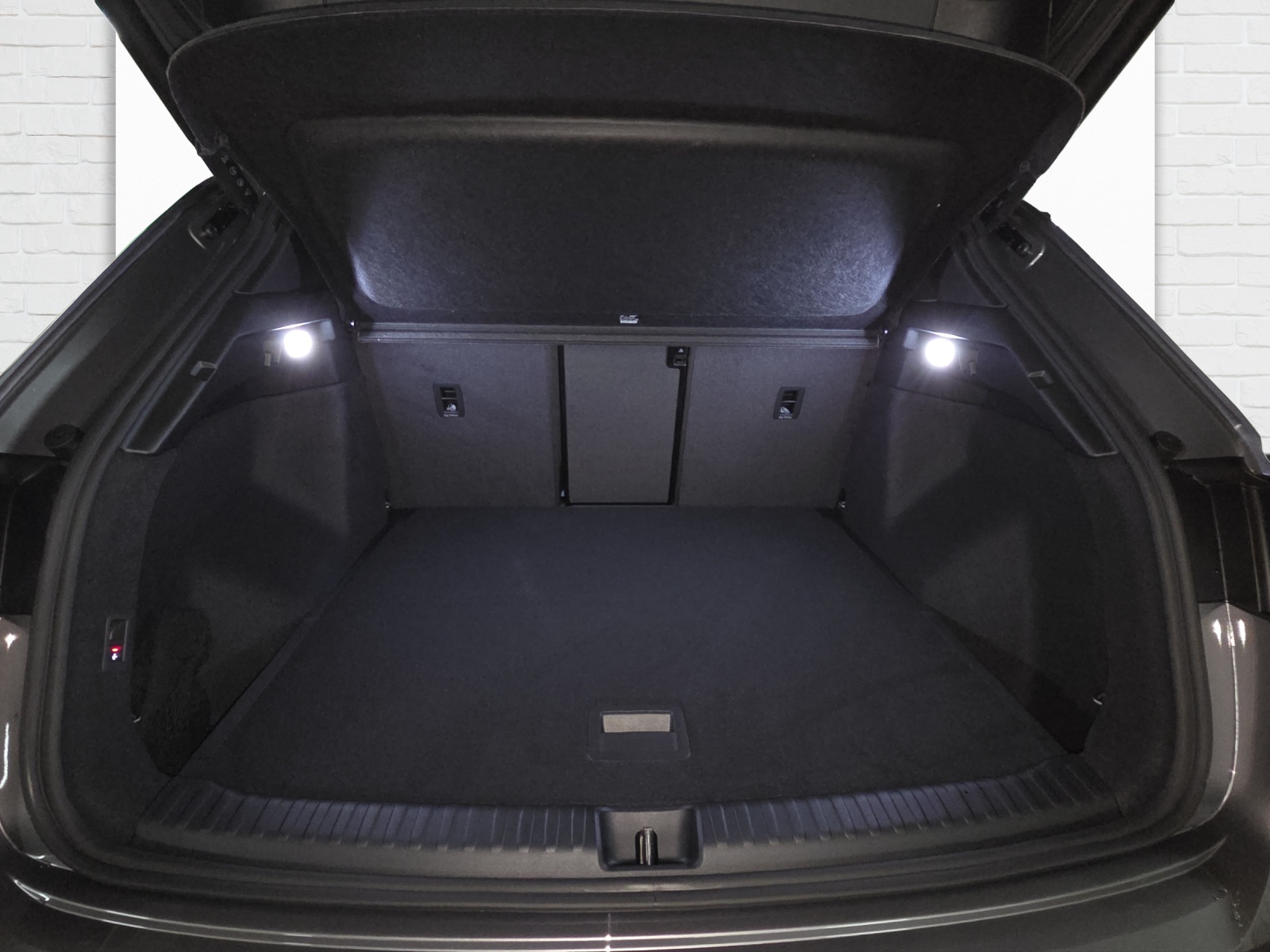 AUDI Q4 e-tron 45 Edition Swiss Ski quattro-image-8