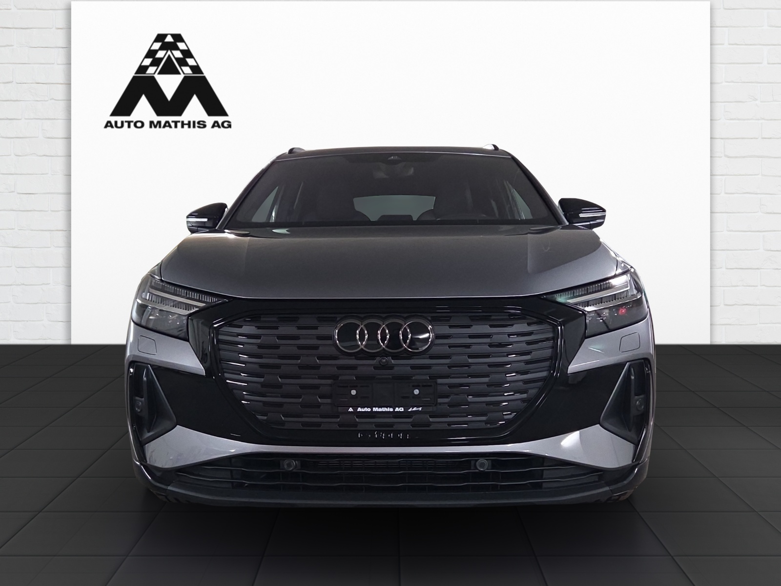AUDI Q4 e-tron 45 Edition Swiss Ski quattro-showroom-element-1