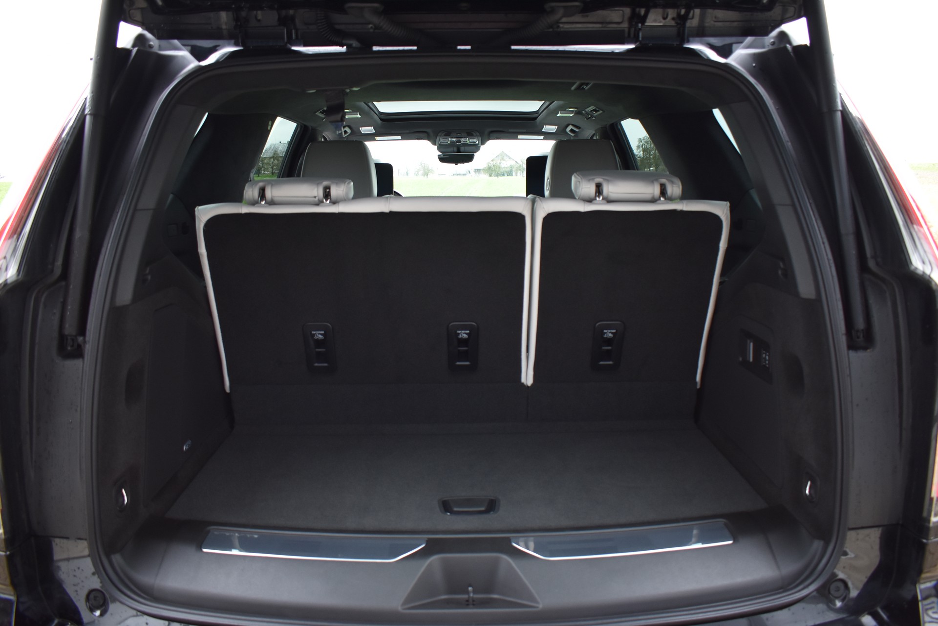 CADILLAC Escalade-V 2025-image-7