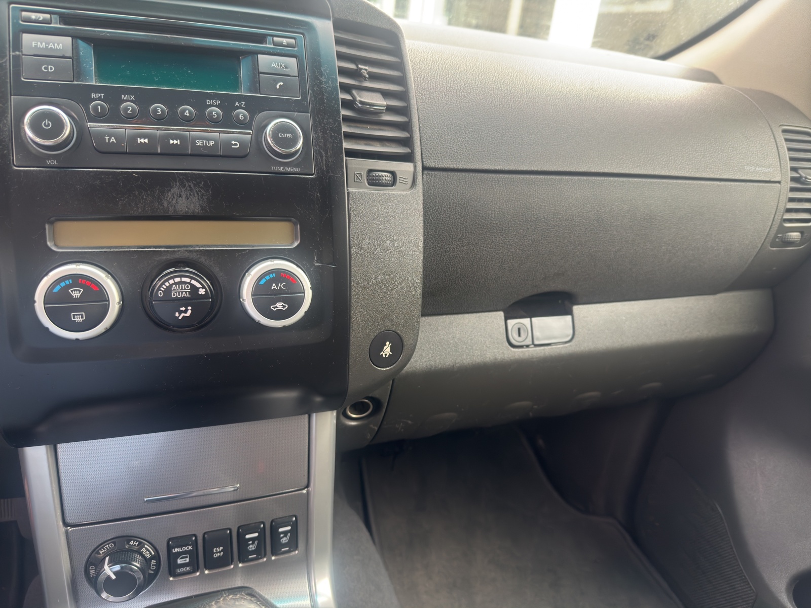 NISSAN Pathfinder 2.5 dCi XE-image-8